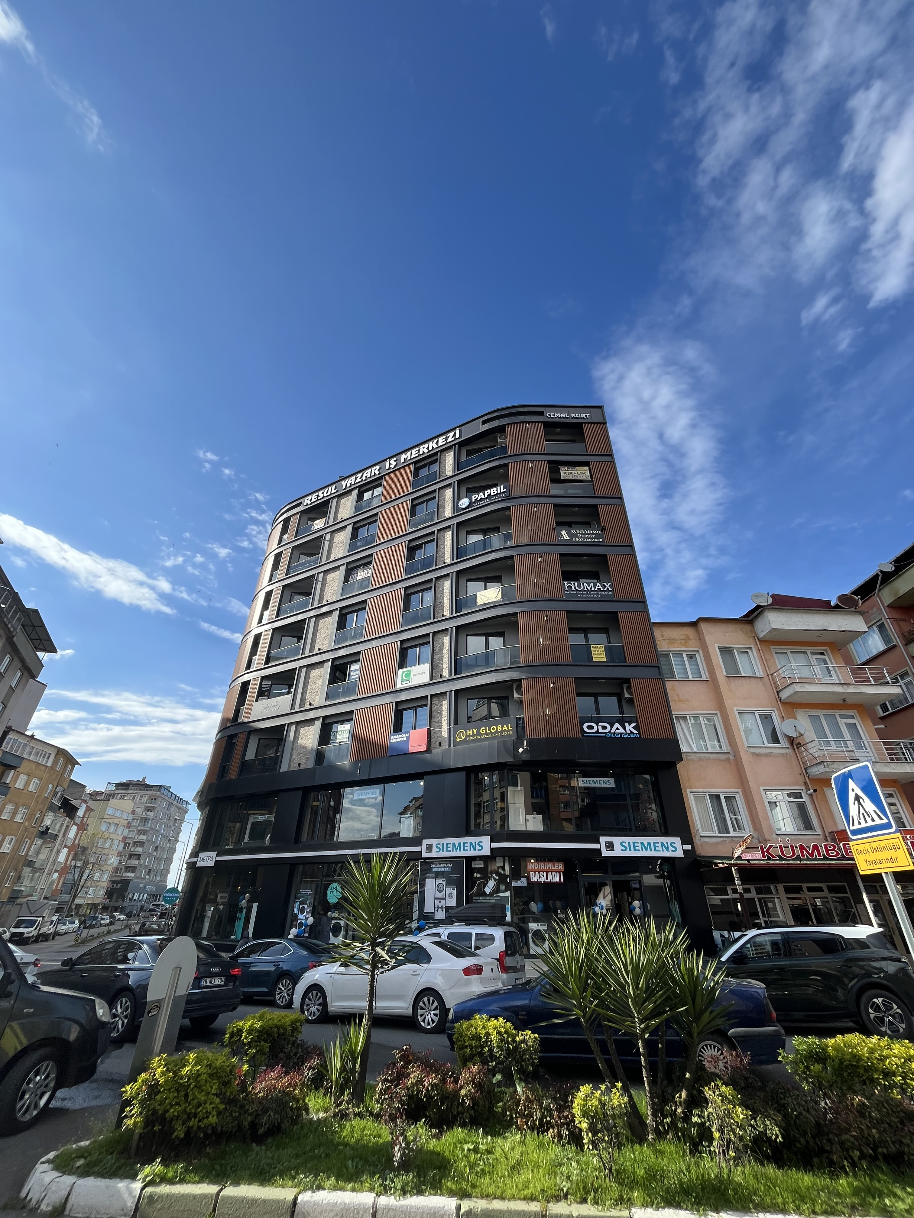 RESUL YAZAR İŞ MERKEZİ EŞYALI KİRALIK OFİS