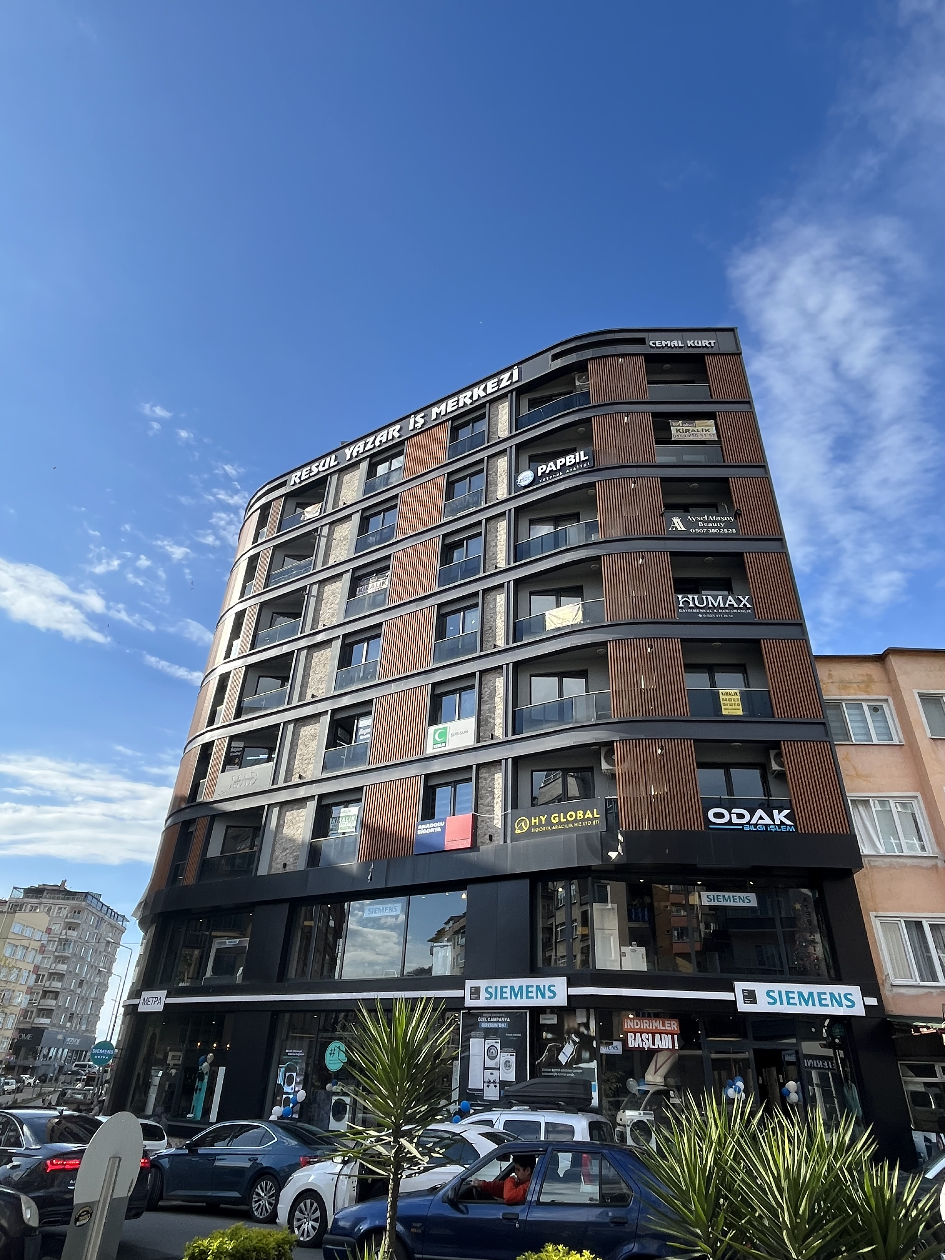 RESUL YAZAR İŞ MERKEZİ EŞYALI KİRALIK OFİS