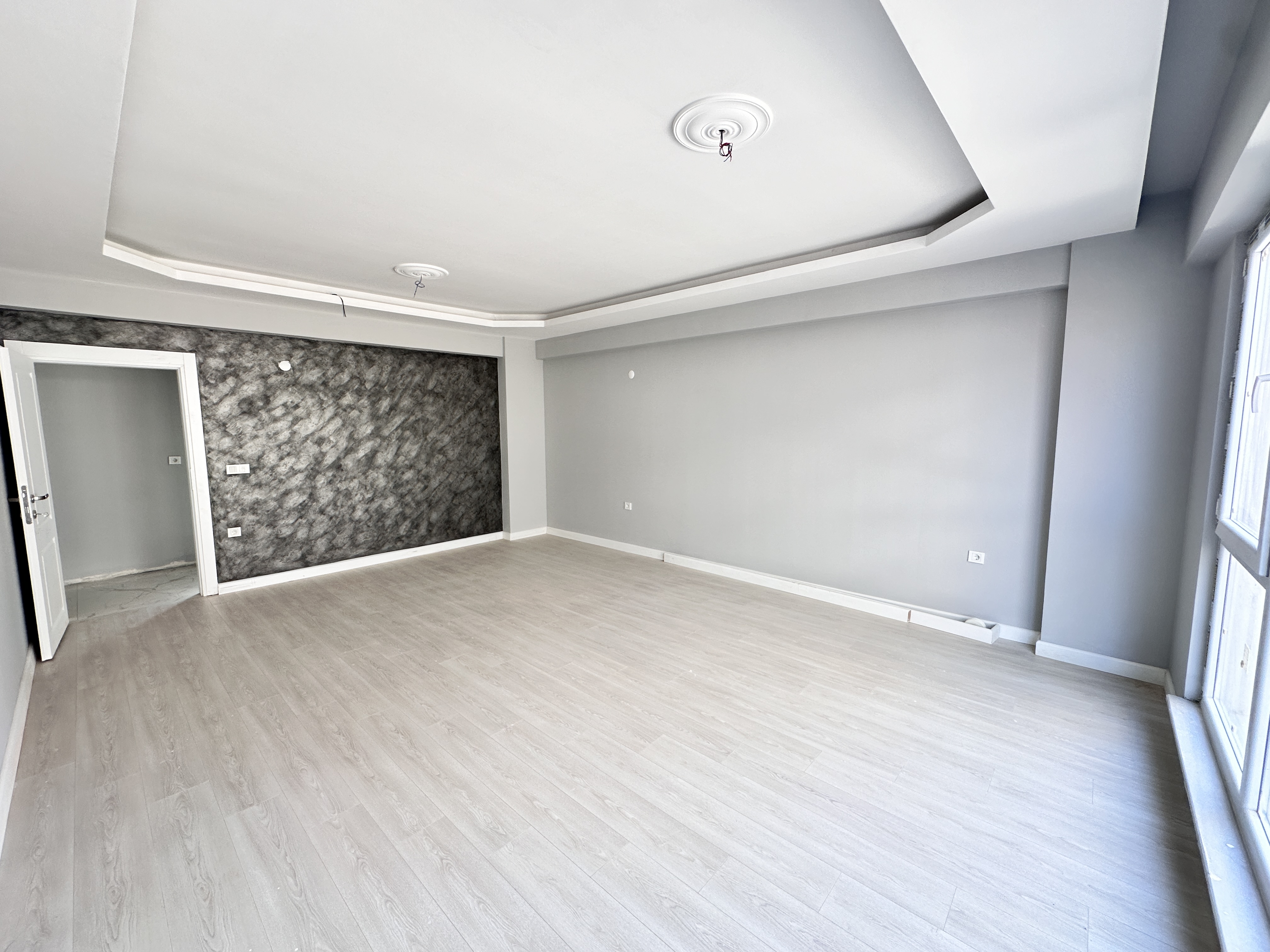 MABELGAYRİMENKUL-BULANCAK MAH. OTURUMA HAZIR MUAZZEM GENİŞ DAİRE