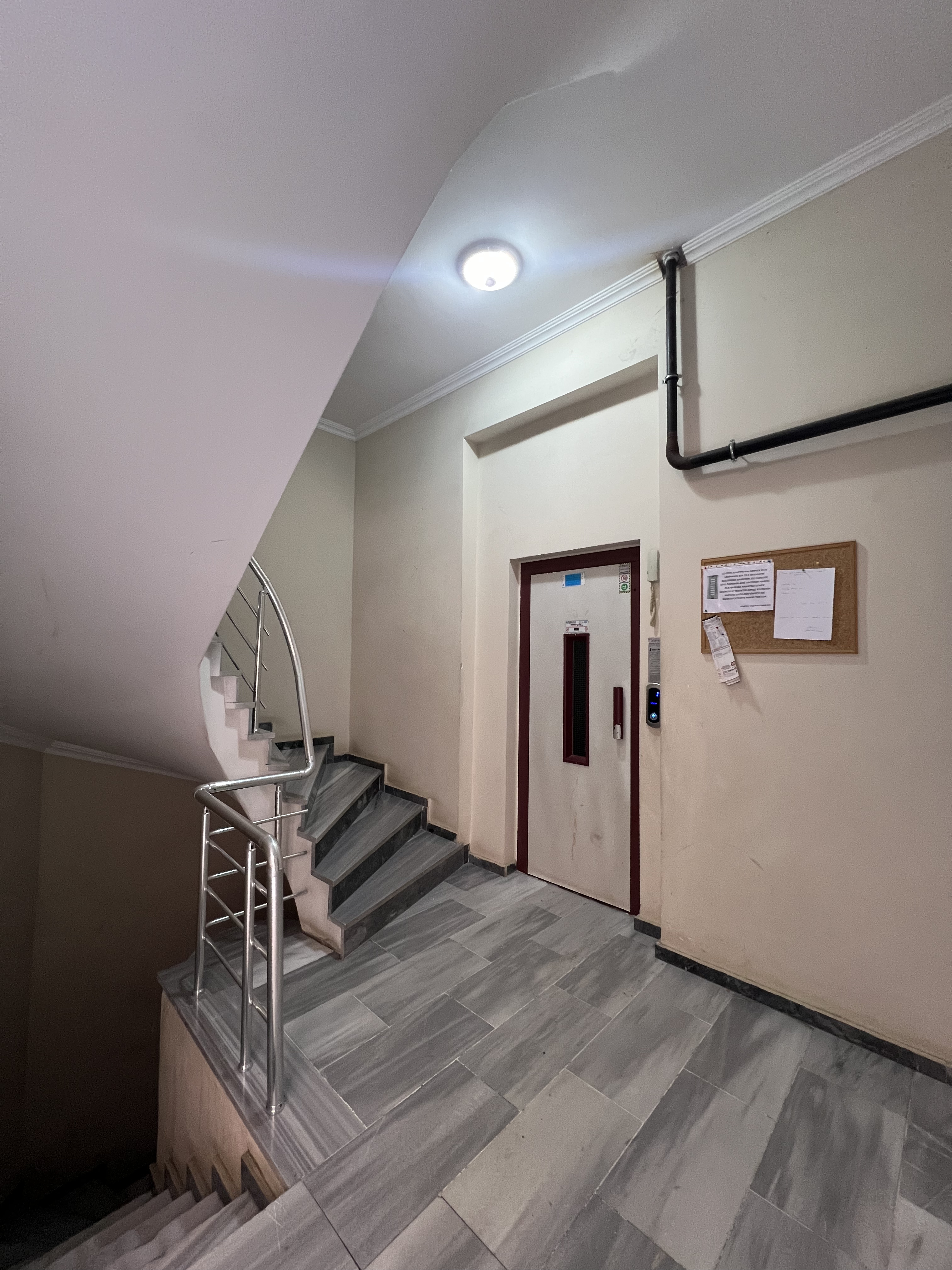 SÖĞÜTLÜDE SATILIK DUBLEX DAİRE