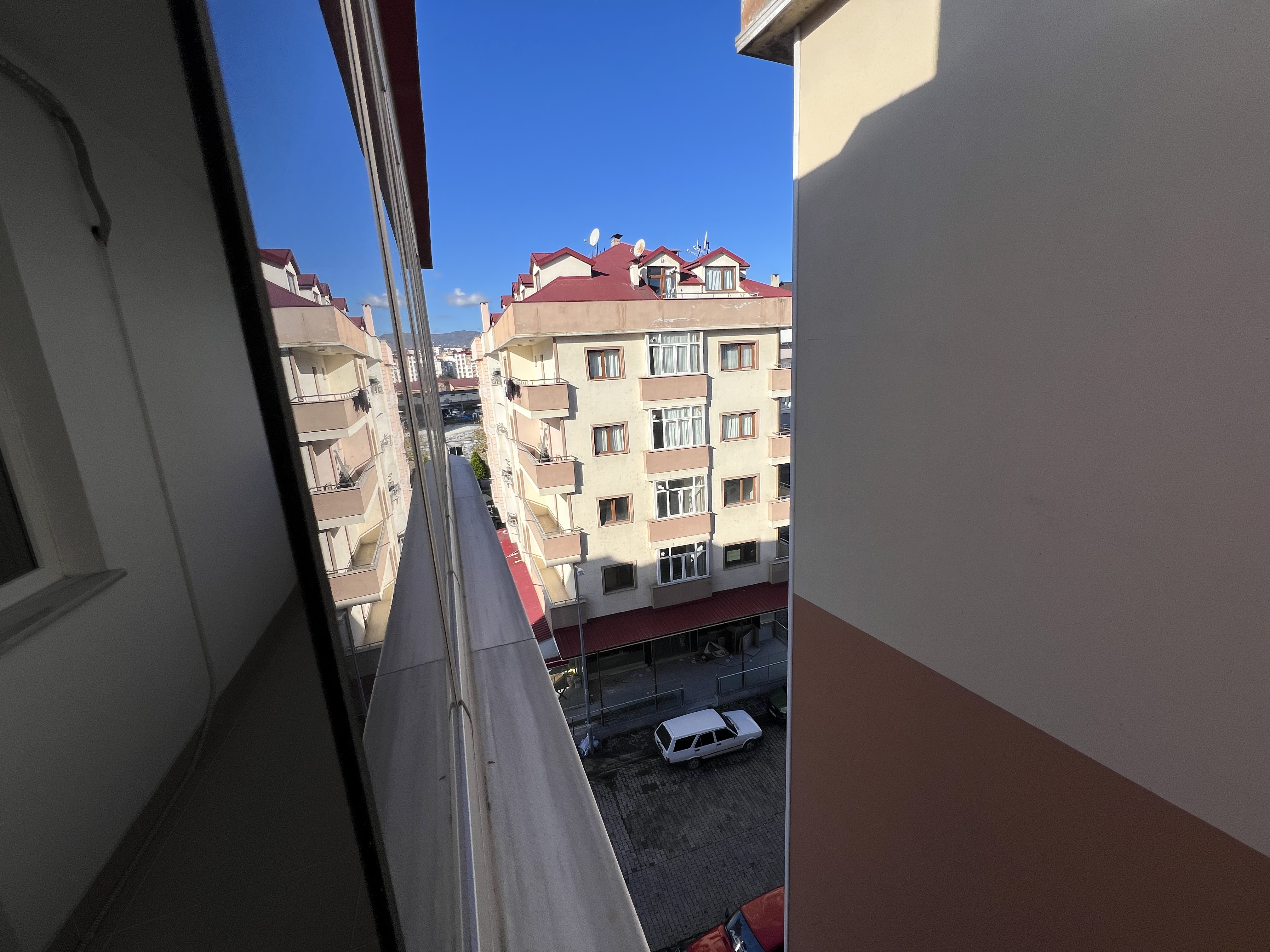 SÖĞÜTLÜDE SATILIK DUBLEX DAİRE