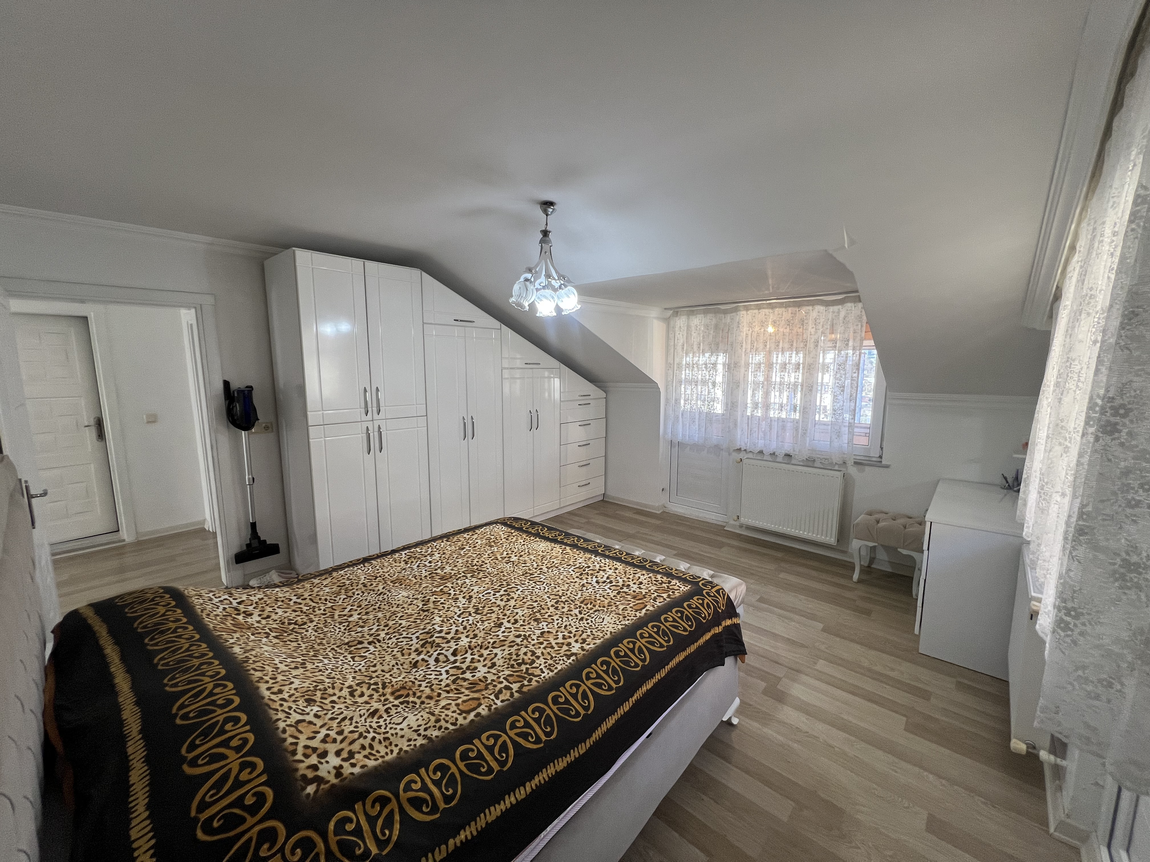 SÖĞÜTLÜDE SATILIK DUBLEX DAİRE