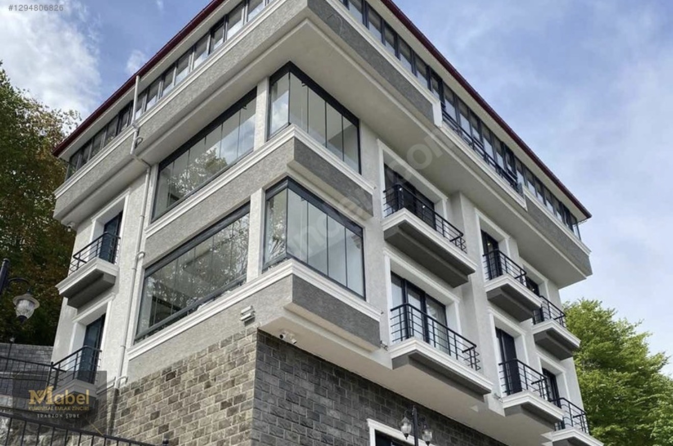 YOMRA KAYABAŞI SATILIK TİCARİ VİLLA