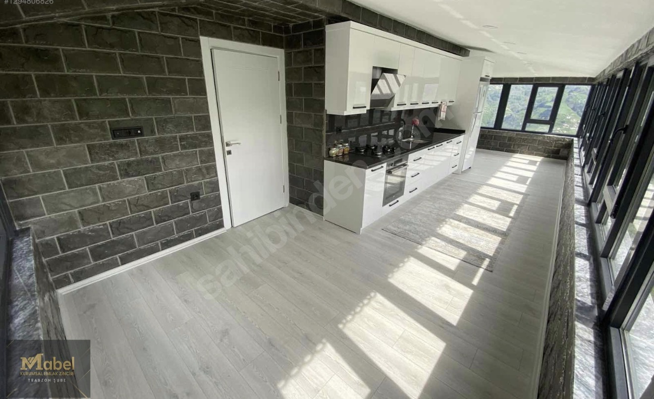 YOMRA KAYABAŞI SATILIK TİCARİ VİLLA