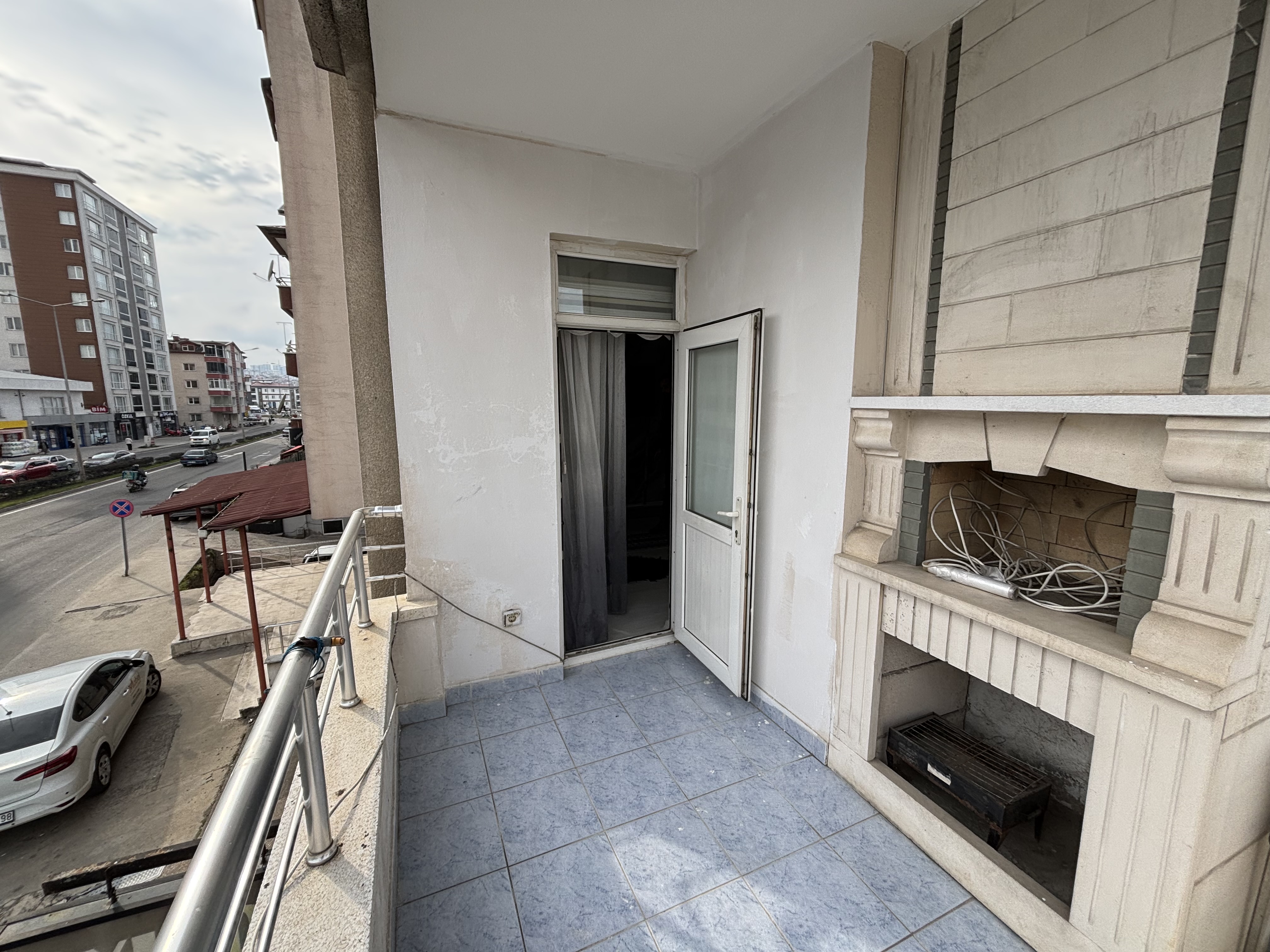 KARŞIYAKA 3+1 DAİRE
