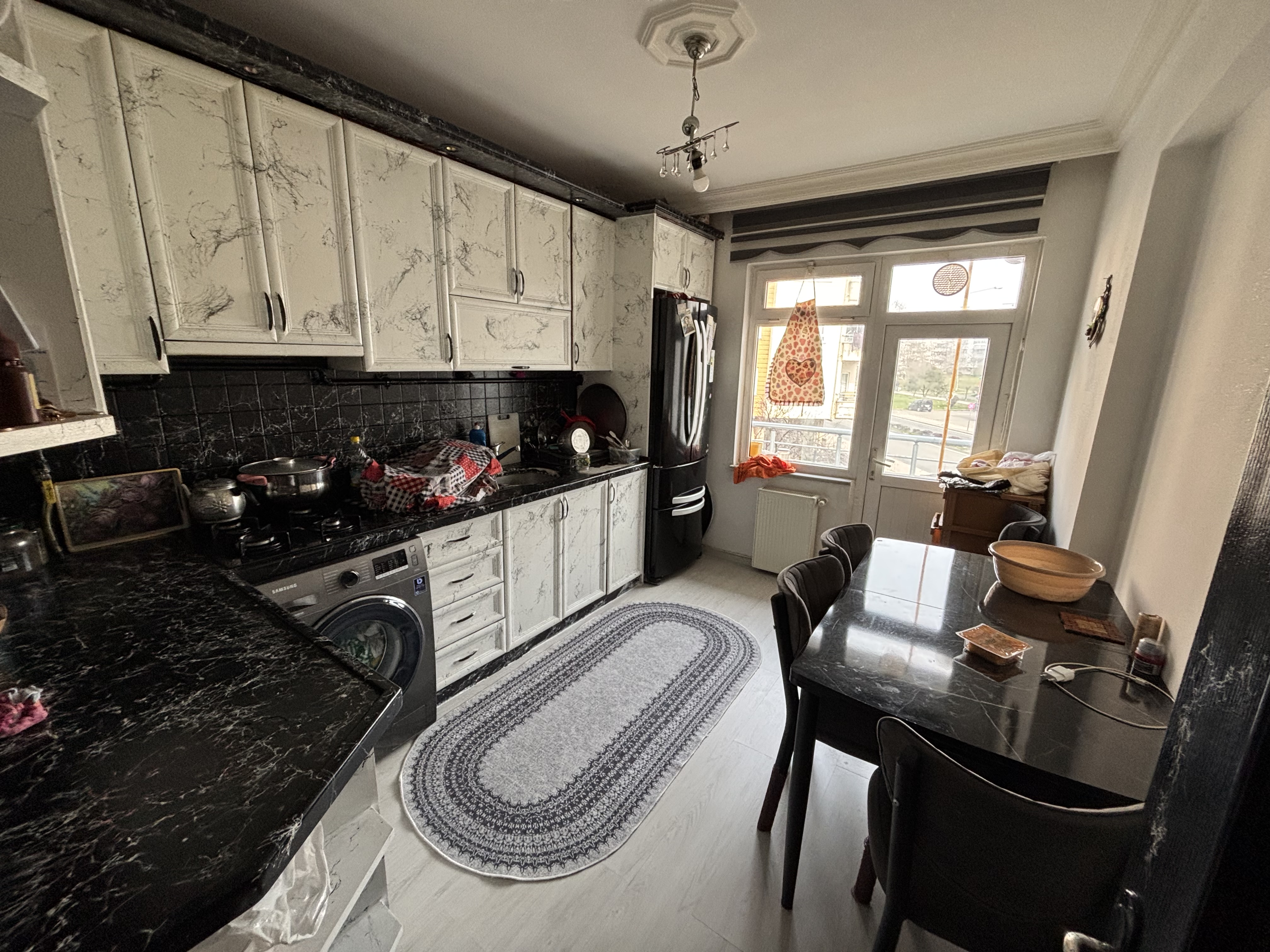 KARŞIYAKA 3+1 DAİRE