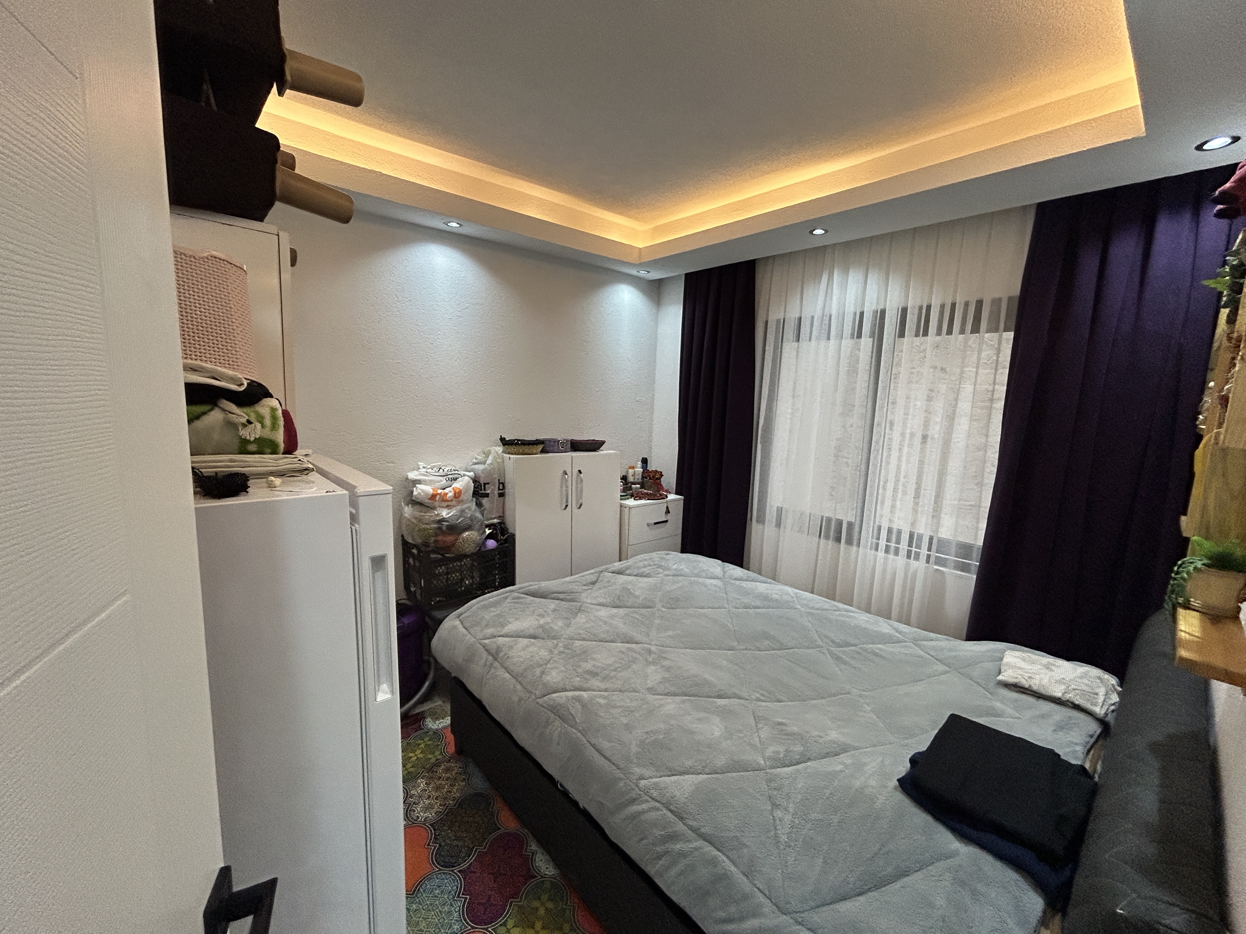 MARMARİS'TE MARİNAYA YAKIN,  KÖYLÜ PAZARI CİVARAINDA SATILIK FUL EŞYALI 1+1 DAİRE