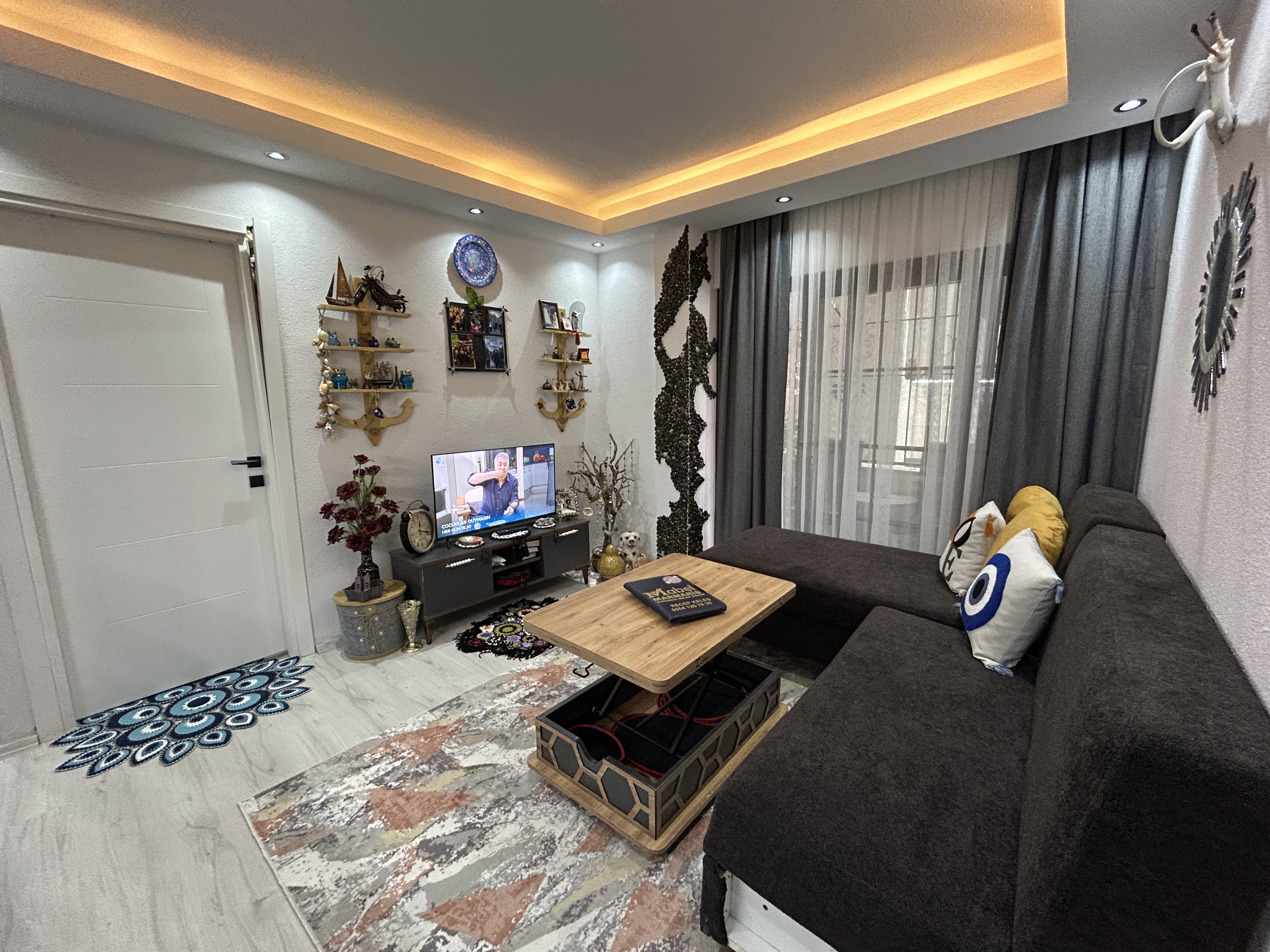 MARMARİS'TE MARİNAYA YAKIN,  KÖYLÜ PAZARI CİVARAINDA SATILIK FUL EŞYALI 1+1 DAİRE