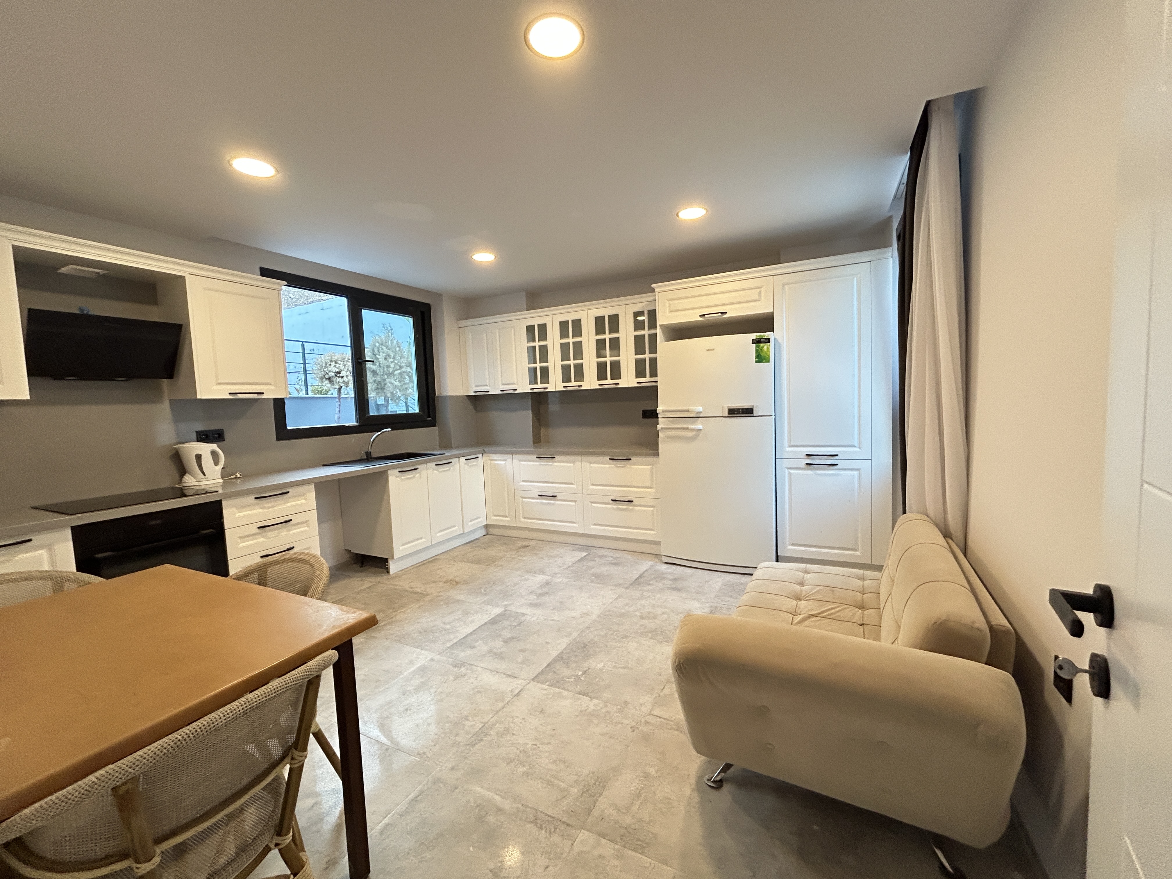 MARMARİS SÖĞÜTTE SONSUZLUK HAVUZ DENİZ MANZARALI SIFIR 4+1 VİLLA