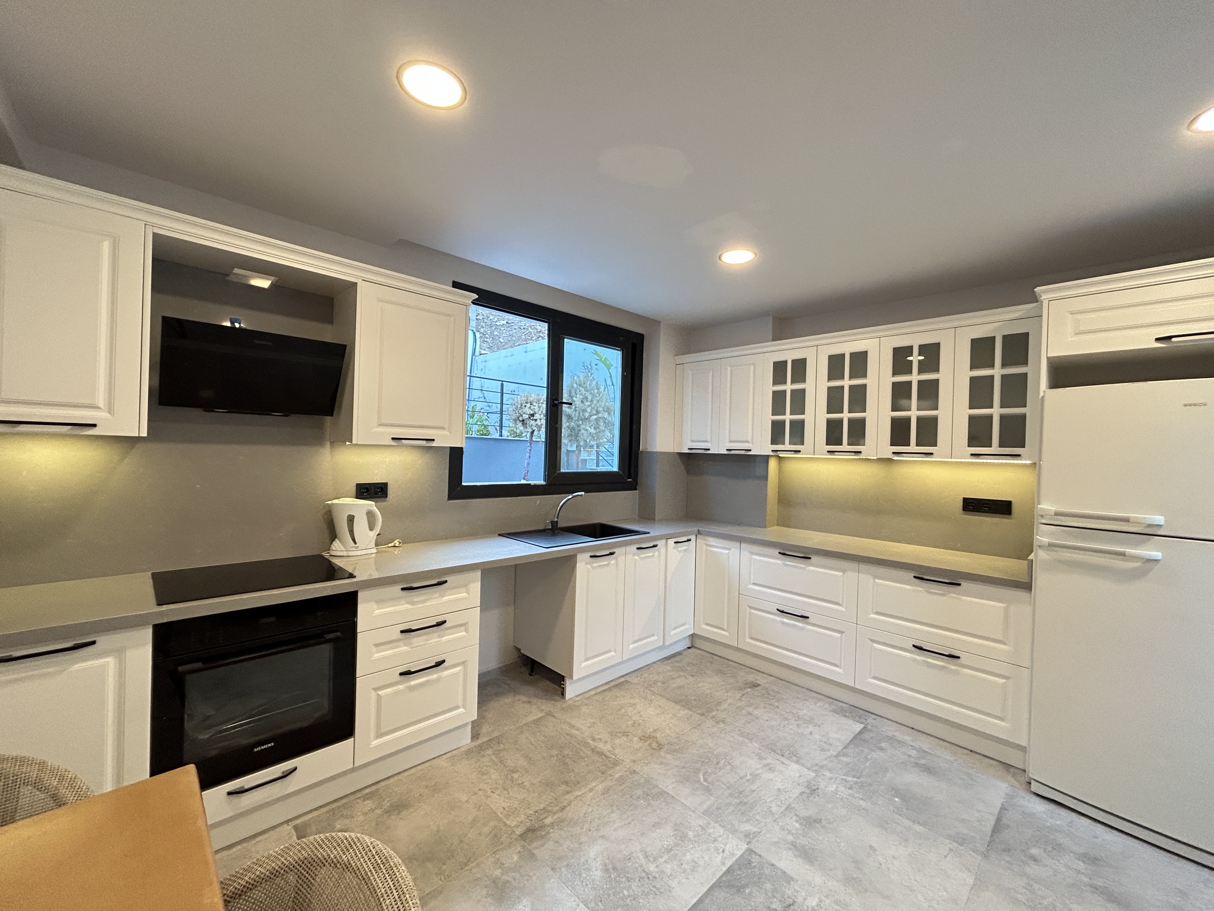 MARMARİS SÖĞÜTTE SONSUZLUK HAVUZ DENİZ MANZARALI SIFIR 4+1 VİLLA