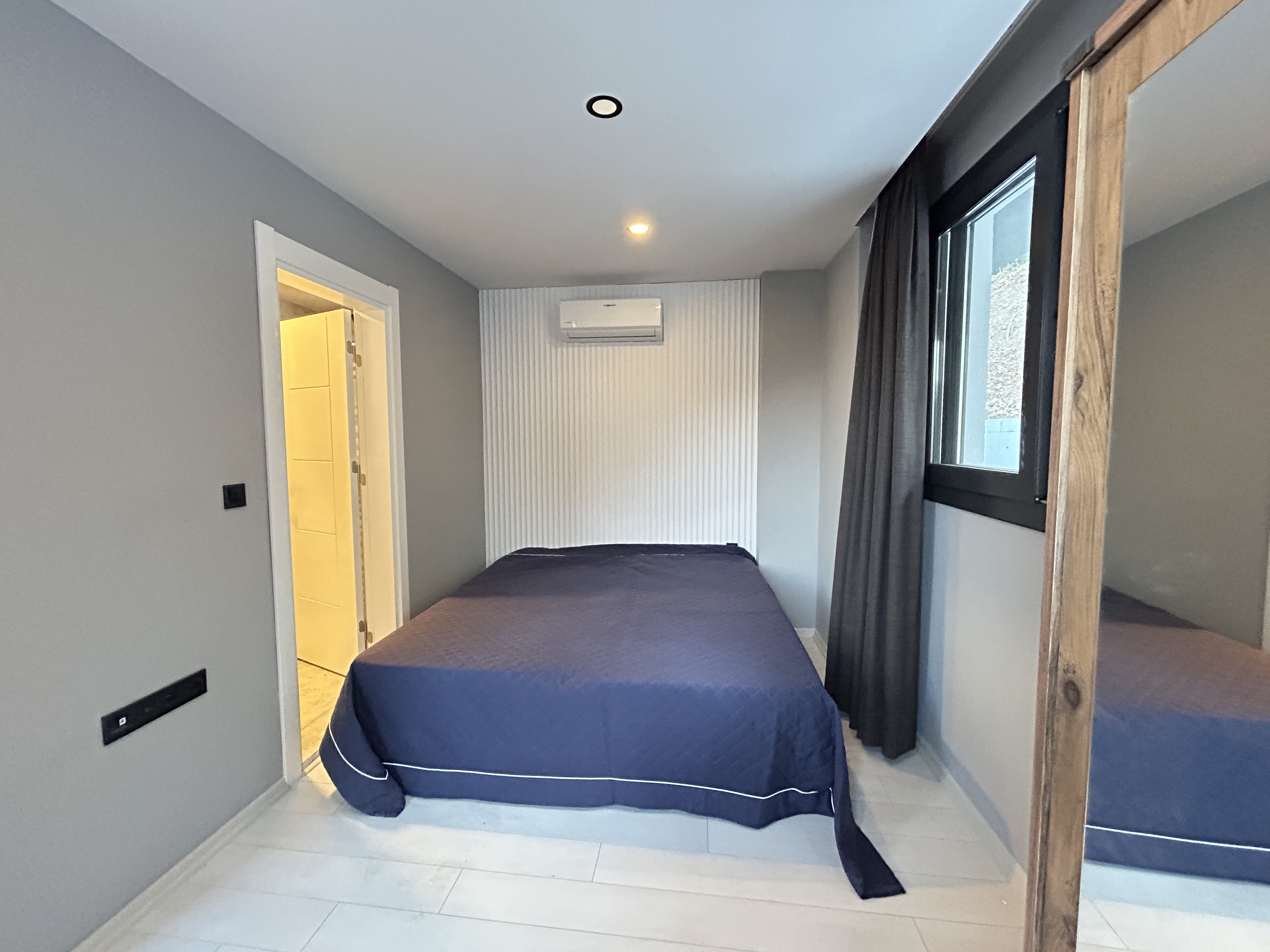 MARMARİS SÖĞÜTTE SONSUZLUK HAVUZ DENİZ MANZARALI SIFIR 4+1 VİLLA