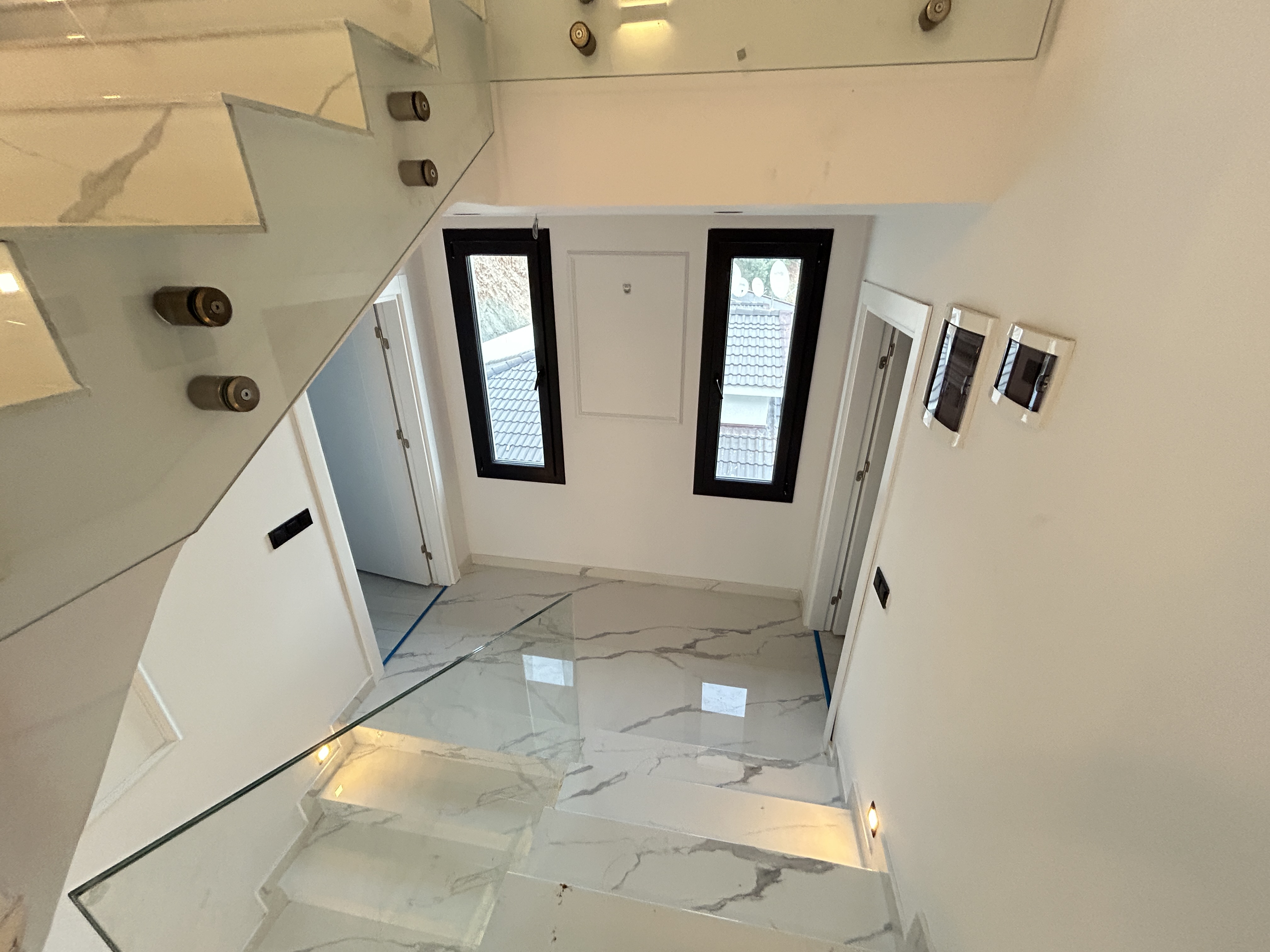 MARMARİS SÖĞÜTTE SONSUZLUK HAVUZ DENİZ MANZARALI SIFIR 4+1 VİLLA