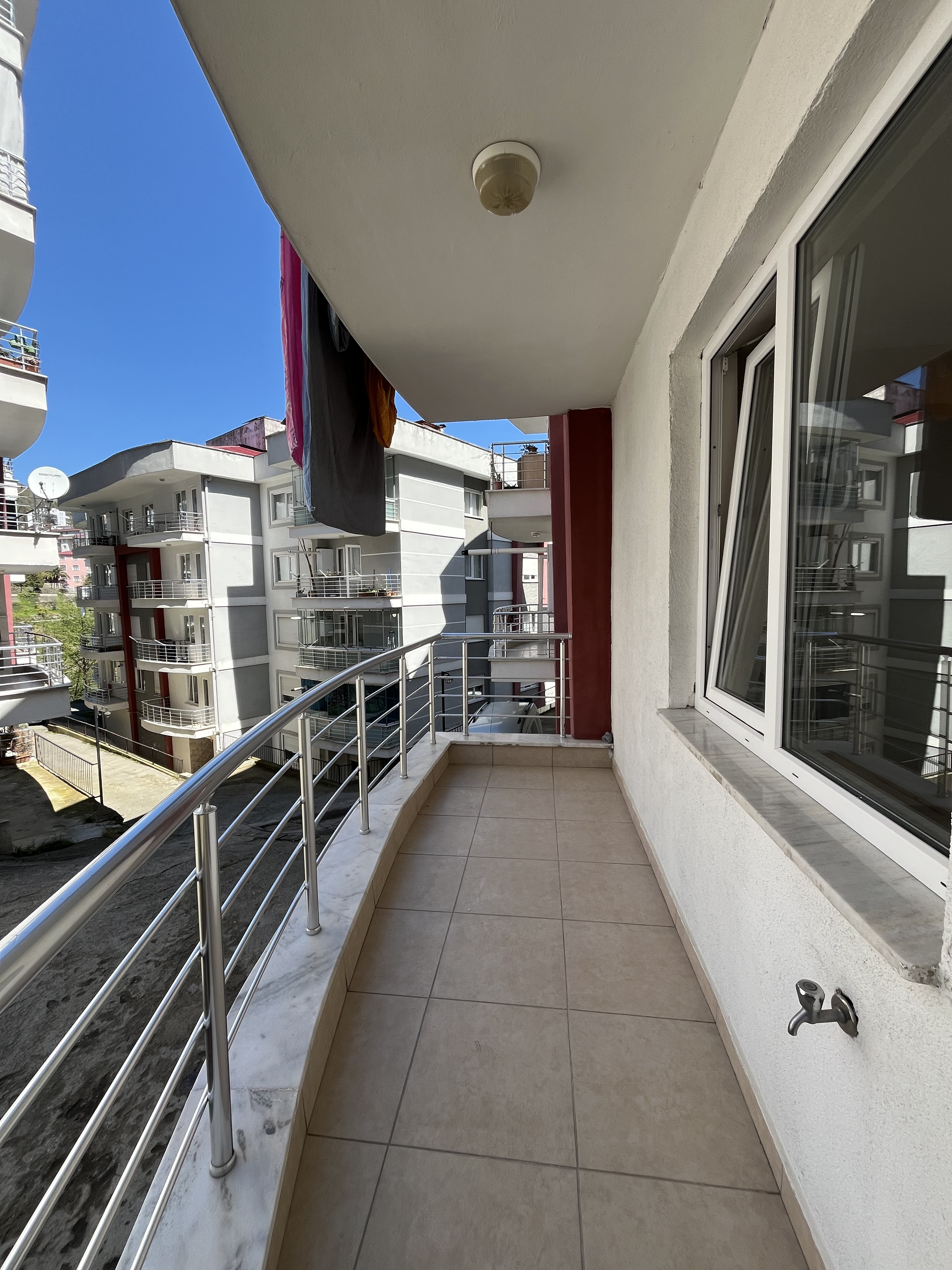 GEDİKKAYA MH. FLORYA EVLERİ KİRALIK 3+1