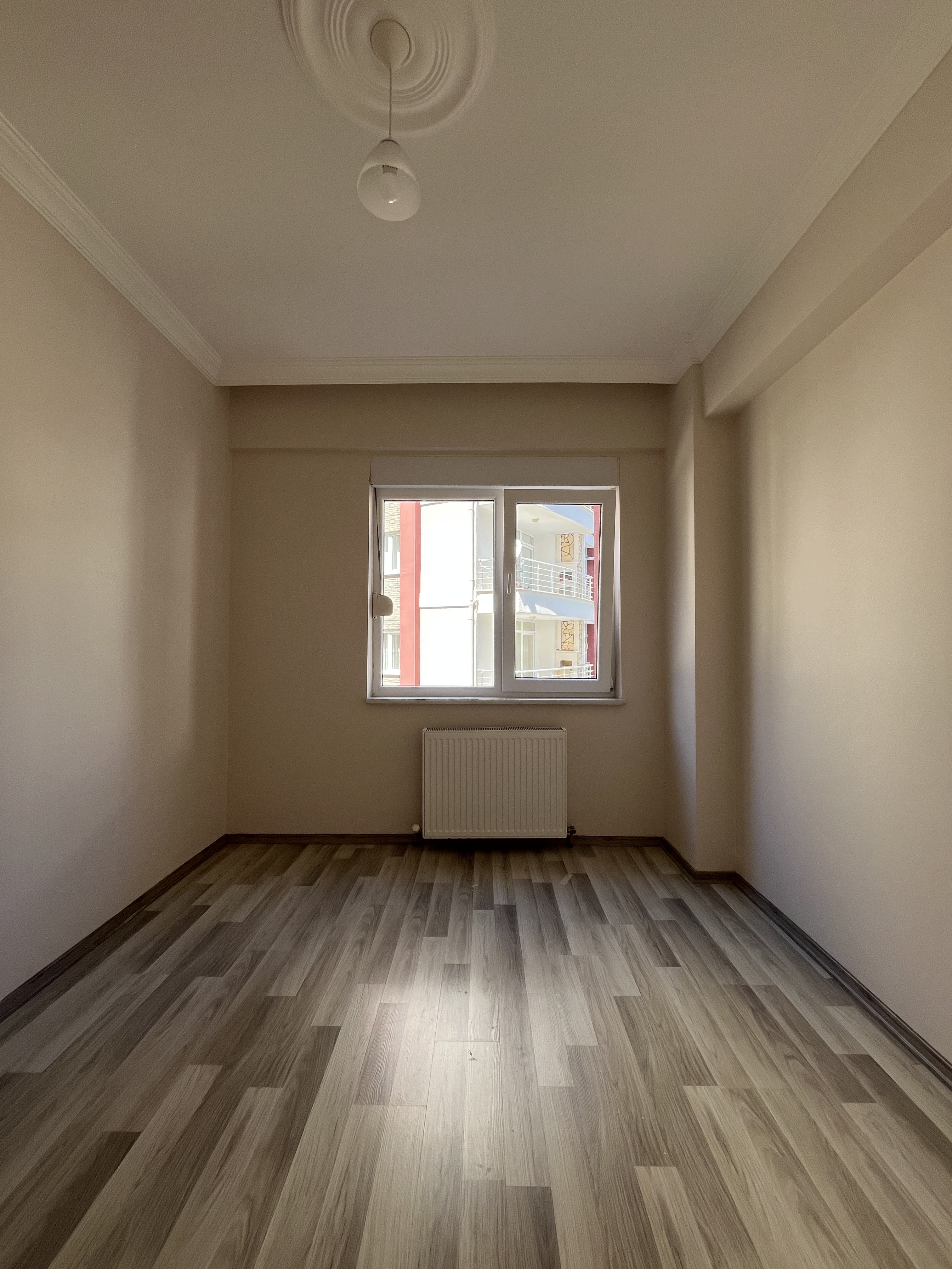 GEDİKKAYA MH. FLORYA EVLERİ KİRALIK 3+1