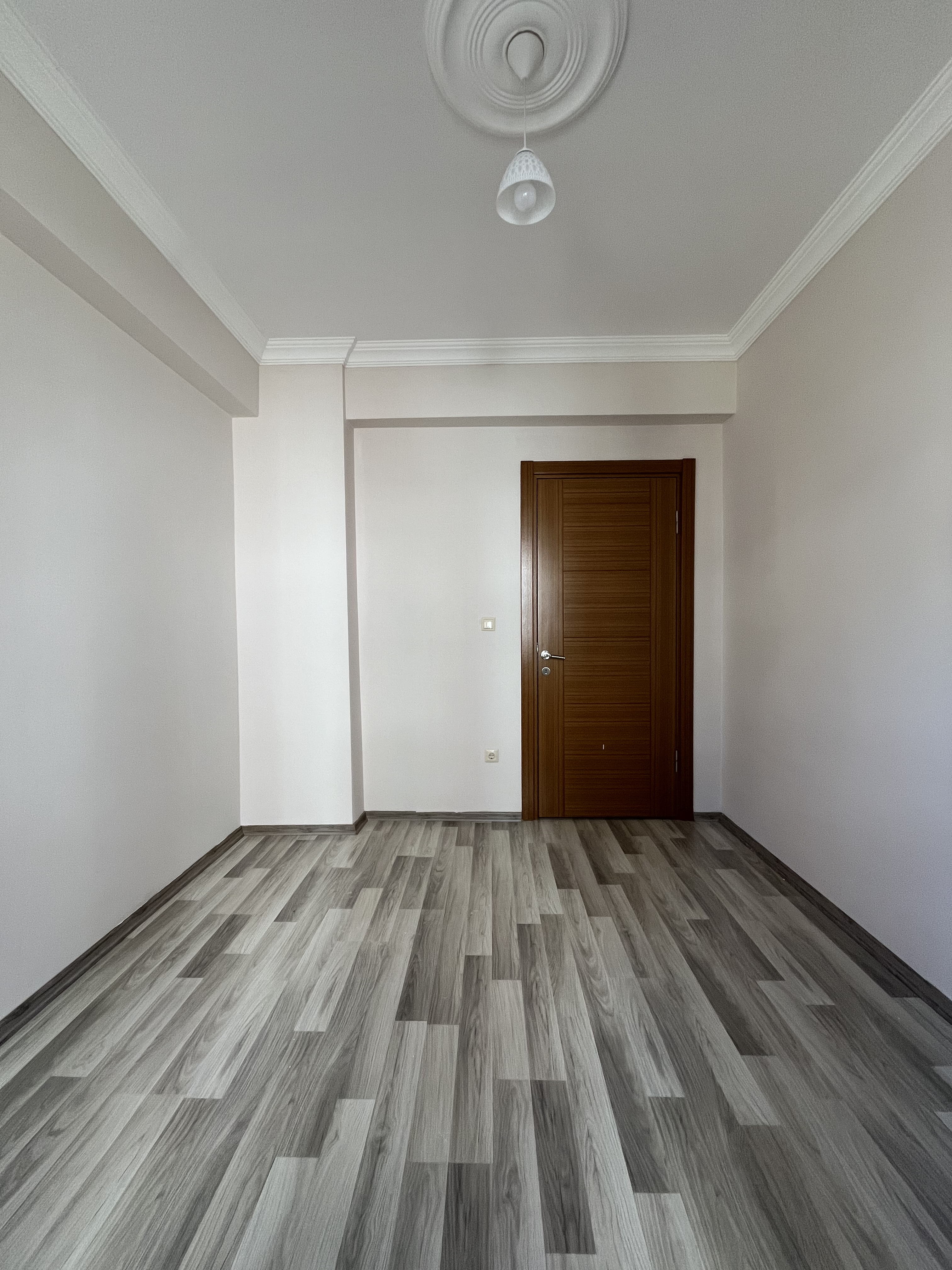 GEDİKKAYA MH. FLORYA EVLERİ KİRALIK 3+1