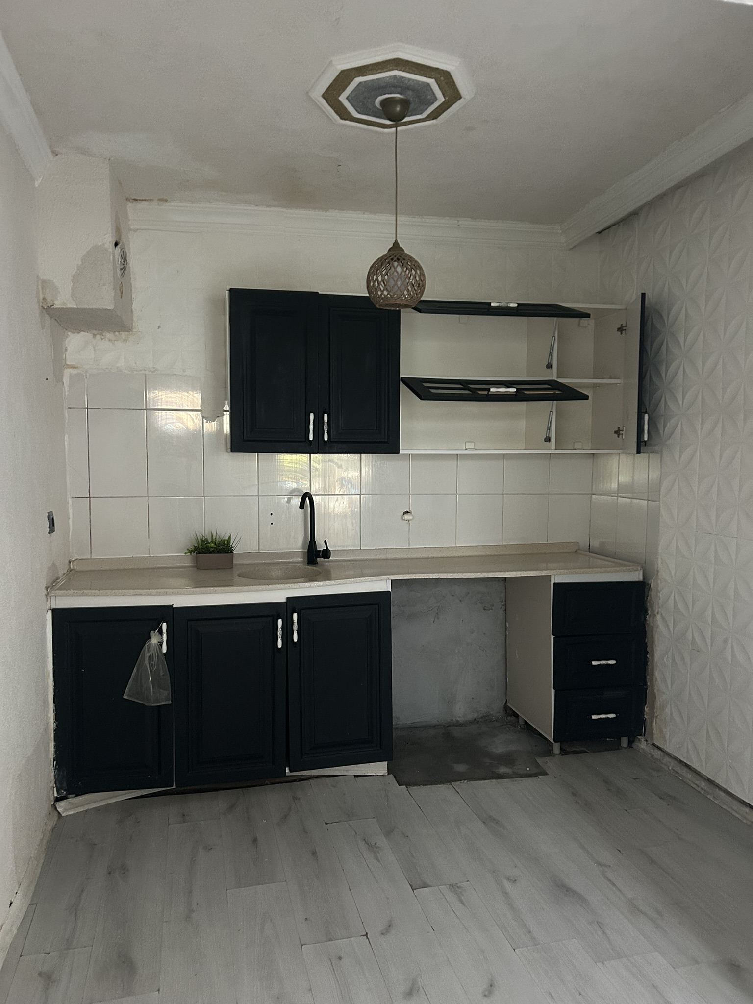 HACIHÜSEYİN YENİYOL MEVKİ SATILIK 2+1 GİRİŞ