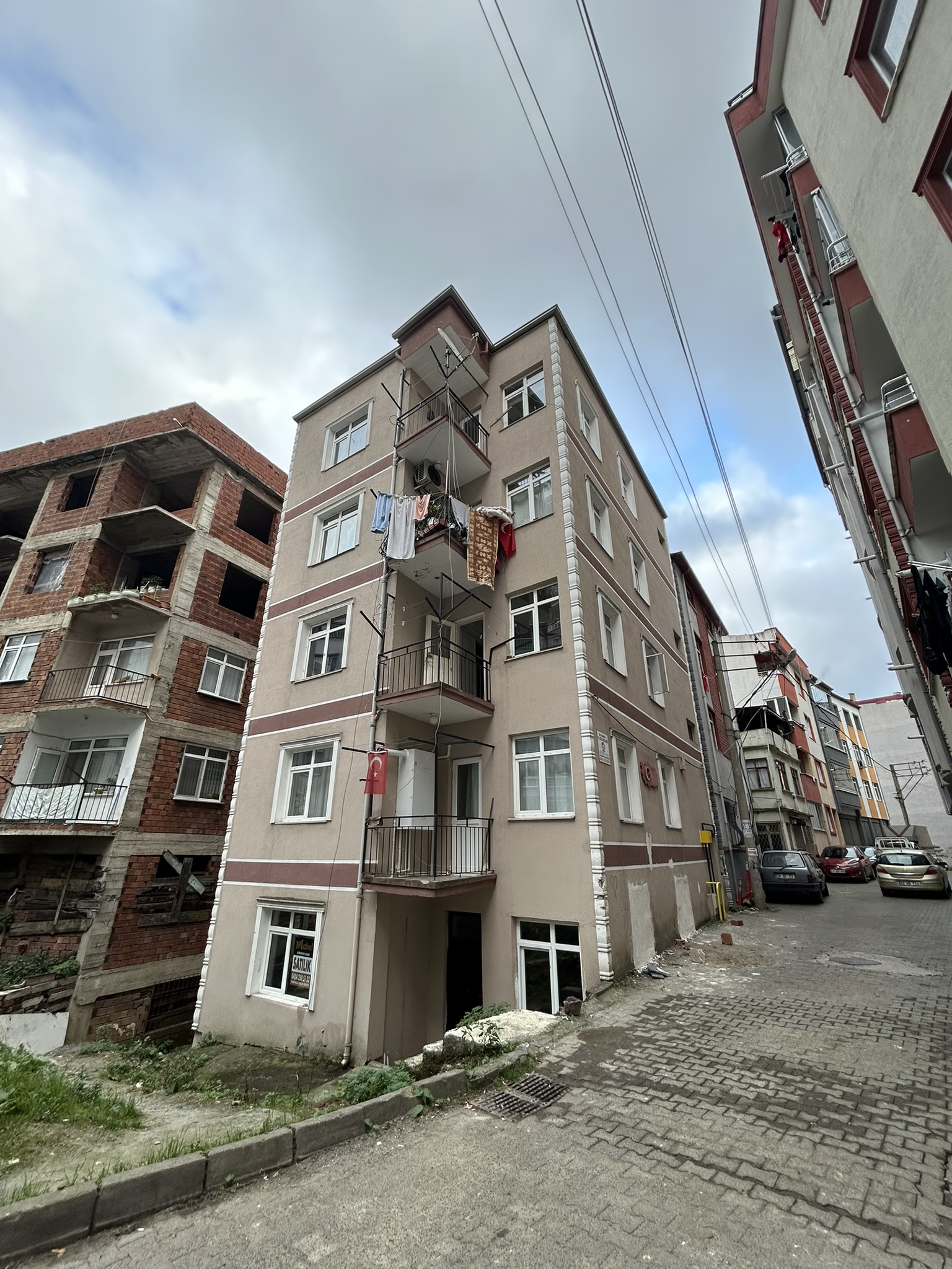 HACIHÜSEYİN YENİYOL MEVKİ SATILIK 2+1 GİRİŞ