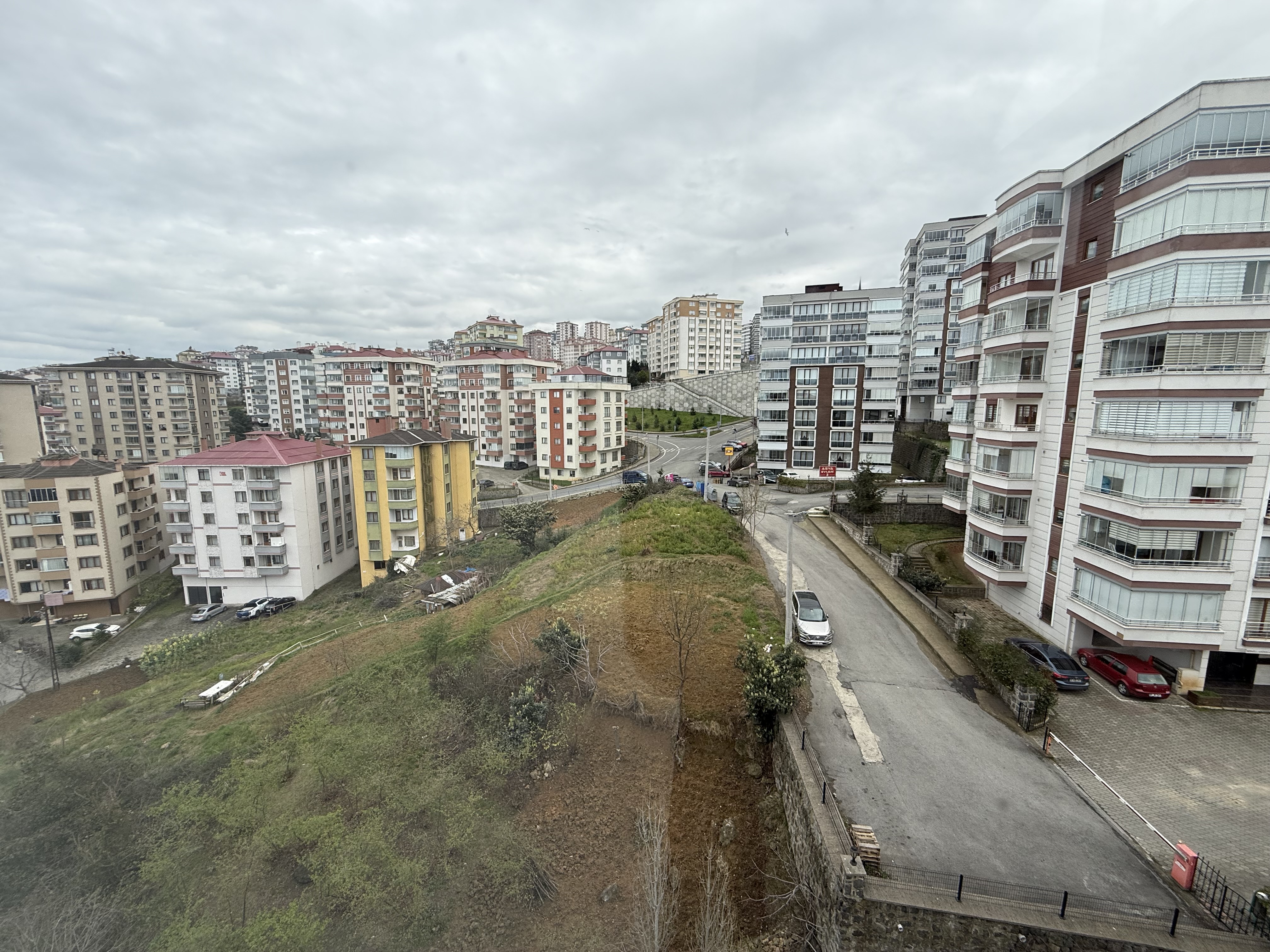 AYDINLIKEVLER‘DE SATILIK 3 + 1 DAİRE