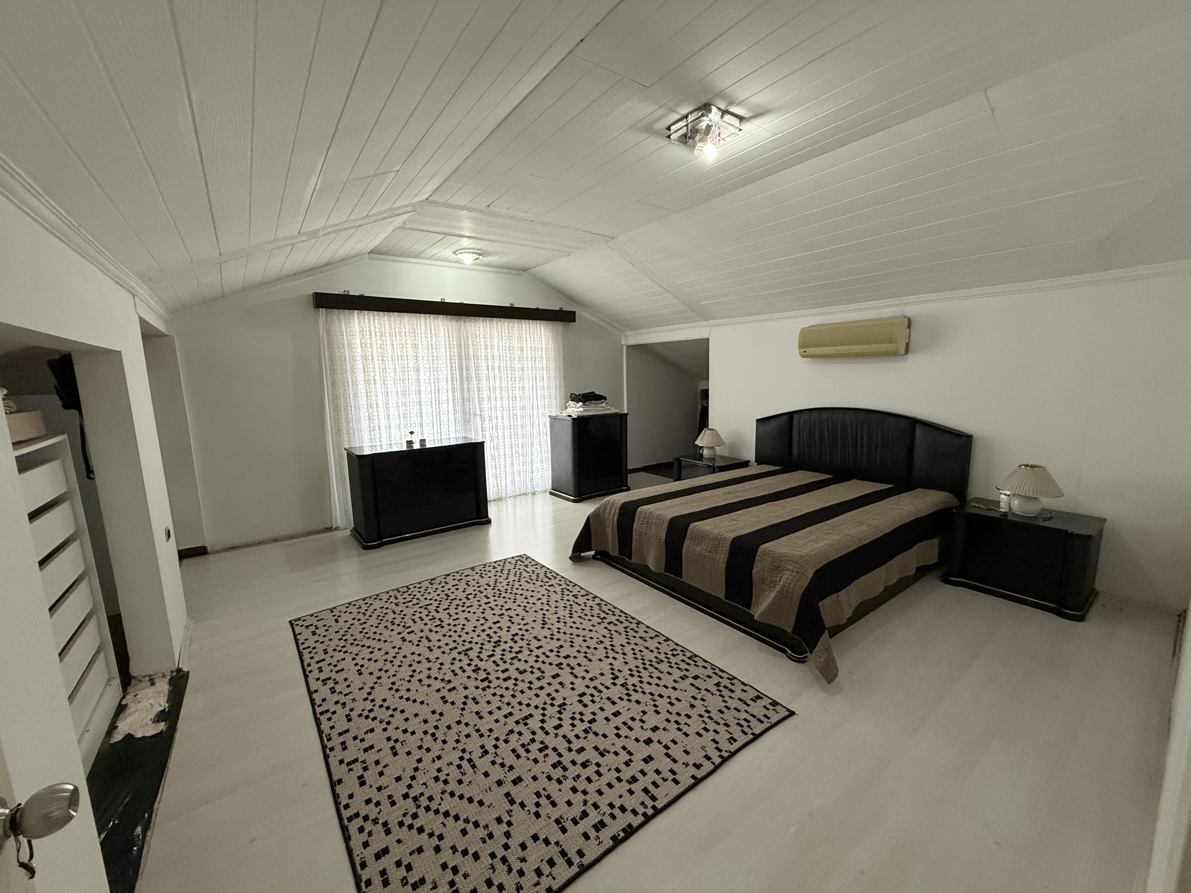 MABEL’DEN YALINCAK PLAJA SIFIR SATILIK ARSA - VİLLA