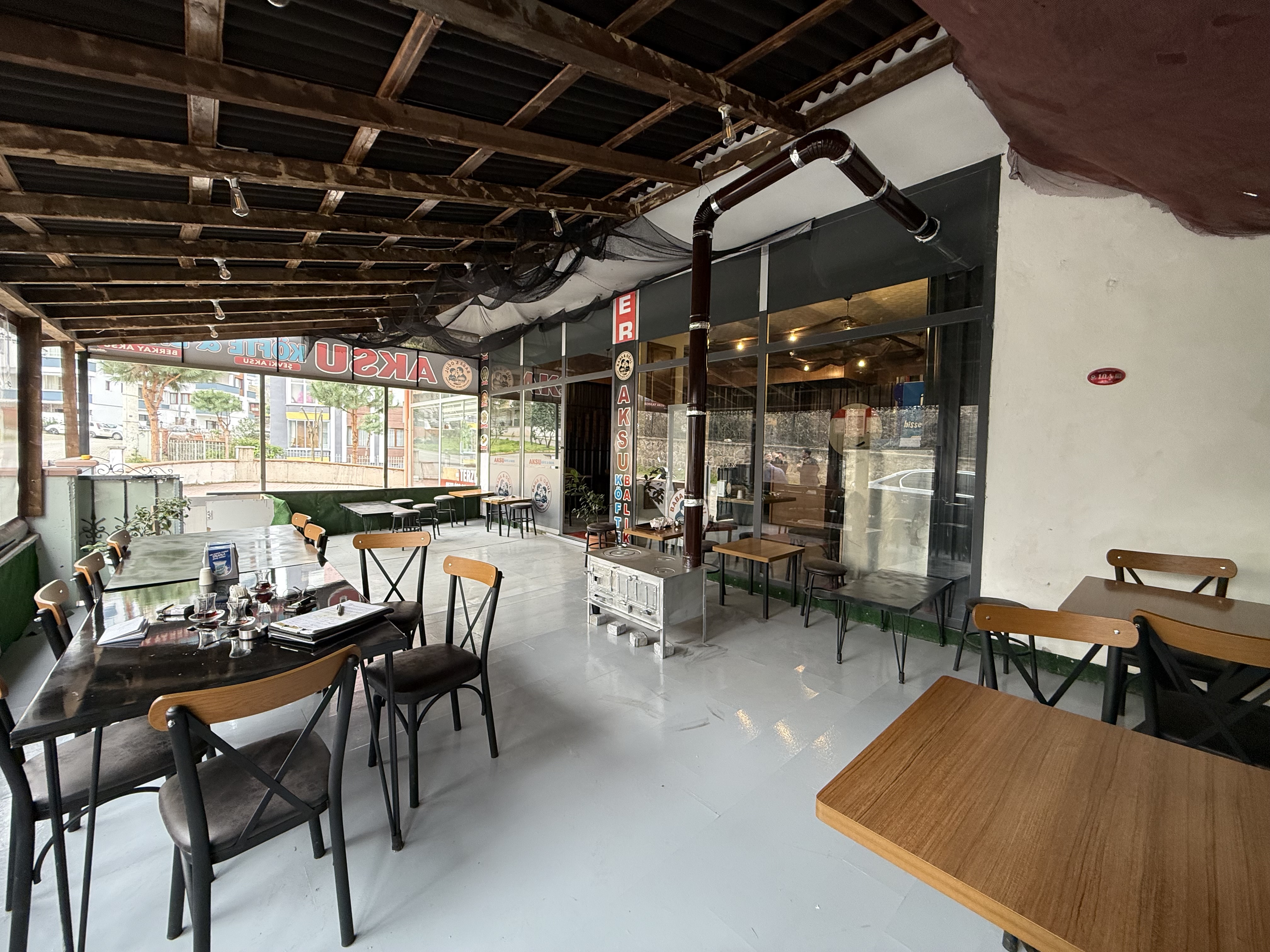 MABEL’DEN YILDIZLI DA KÖFTE BALIK LOKANTA