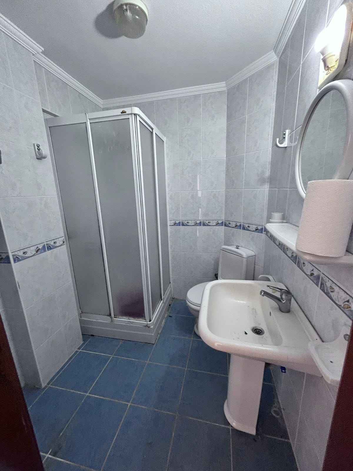 MARMARİS ARMUTALAN'DA SAHİLE 950MT.2+1 AYRI MUTFAK SATILIK DAİRE