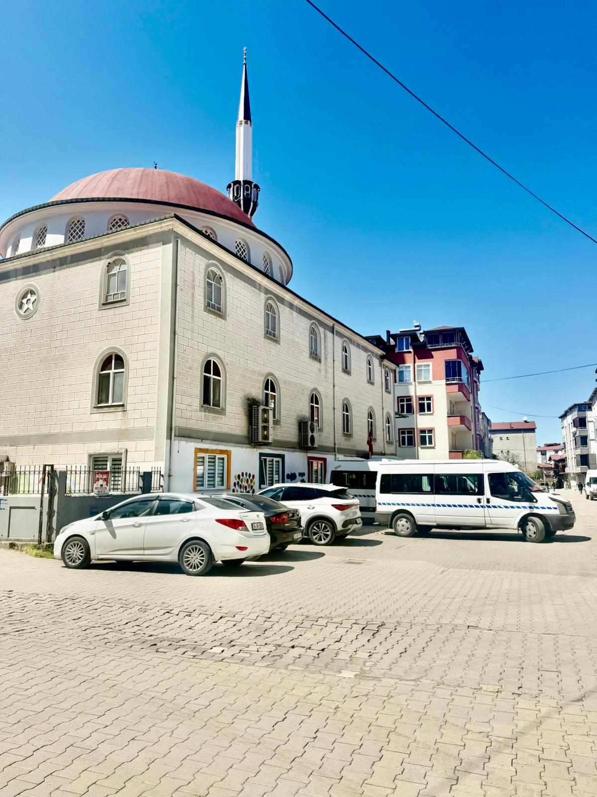 İPEKYOLUNUN MERKEZİNDE AYRI MUFTAK EVEBEYN BANYOLU GİYİNME ODALI
