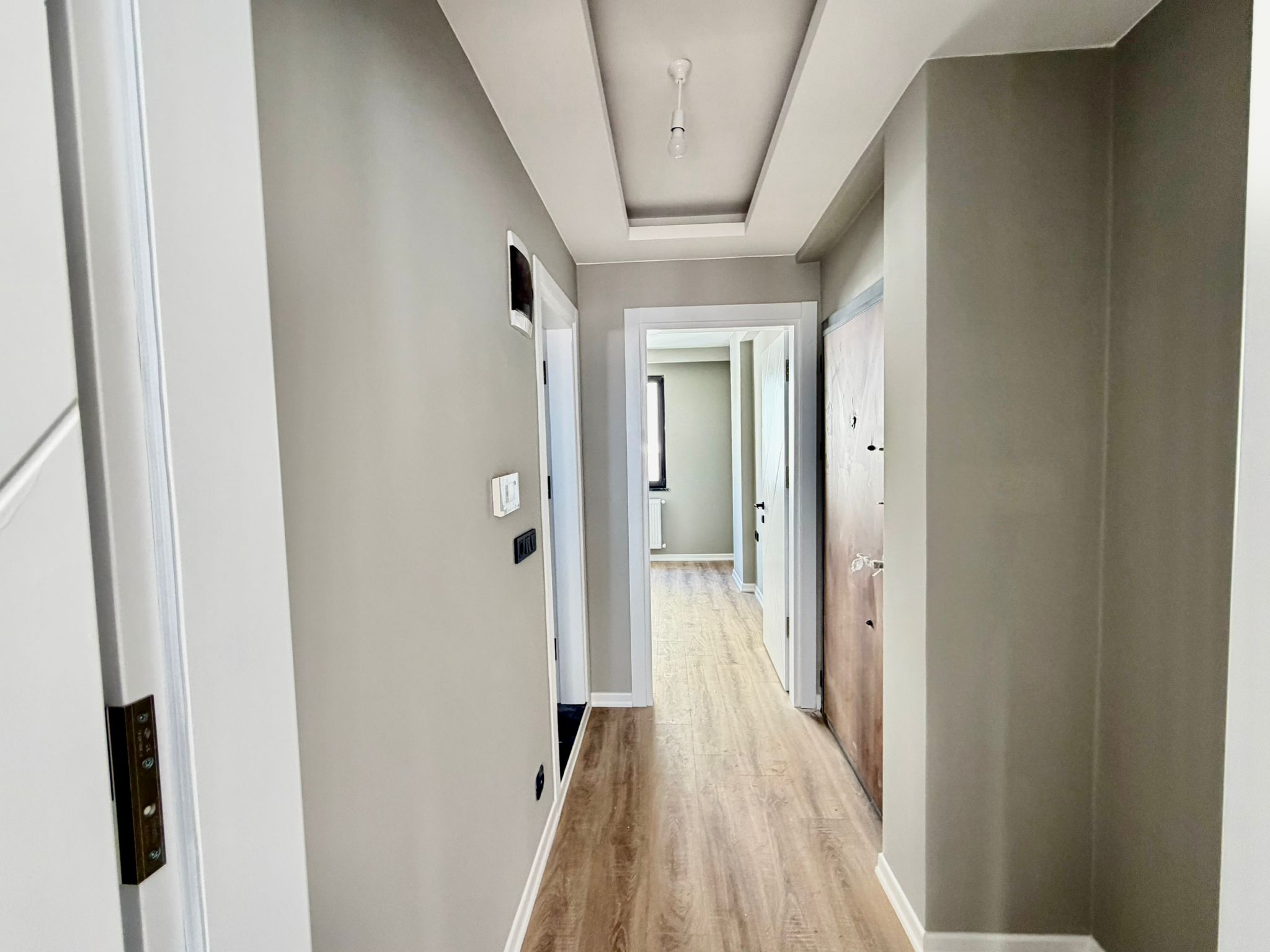 GÖLEVİ BATIPARK KARŞISI DENİ MANZARALI,PLAJ YAKININDA 3.KAT 1+1