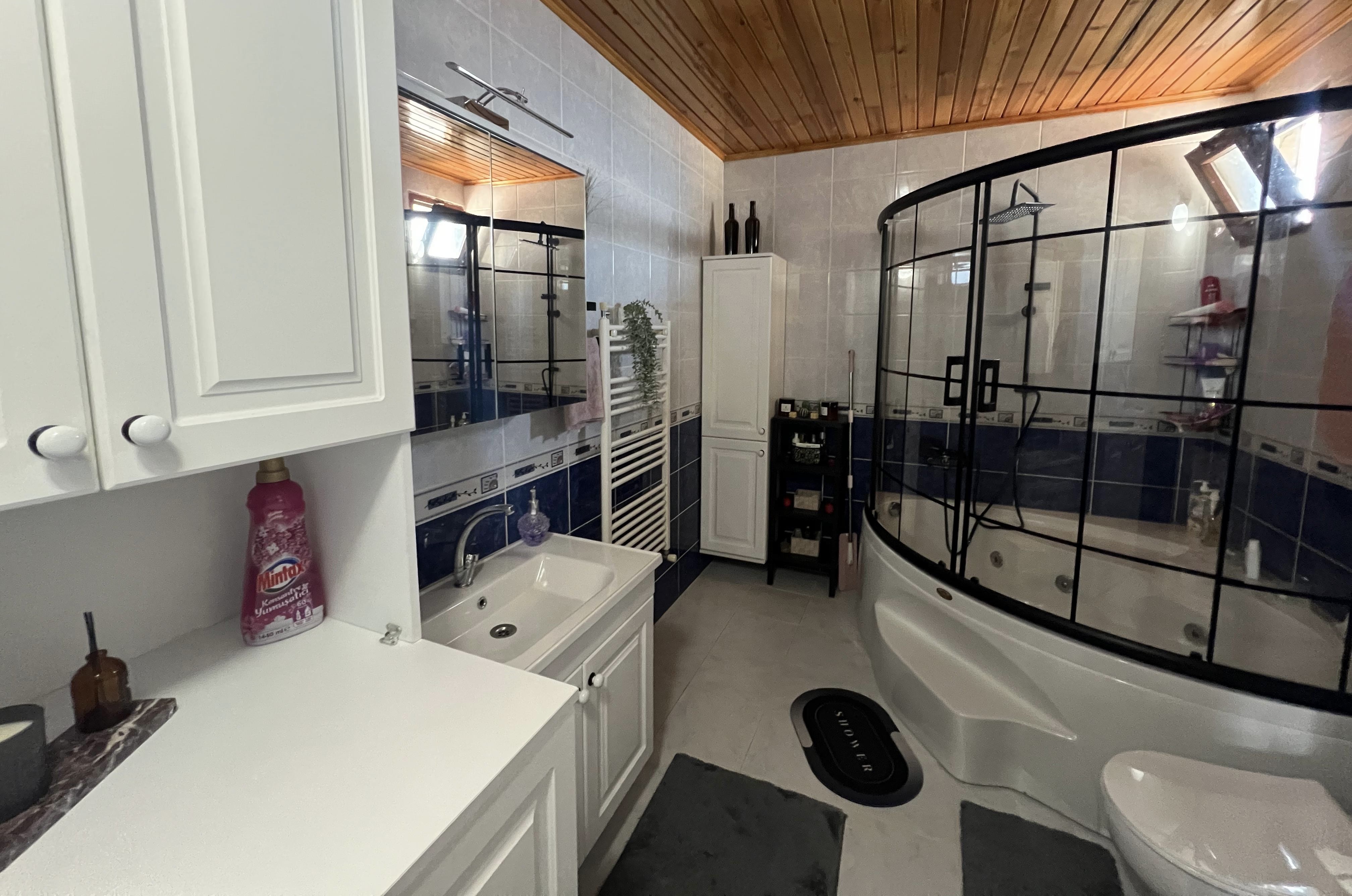 PELİTLİ DE SATILIK 4+1 280 M2 DAİRE