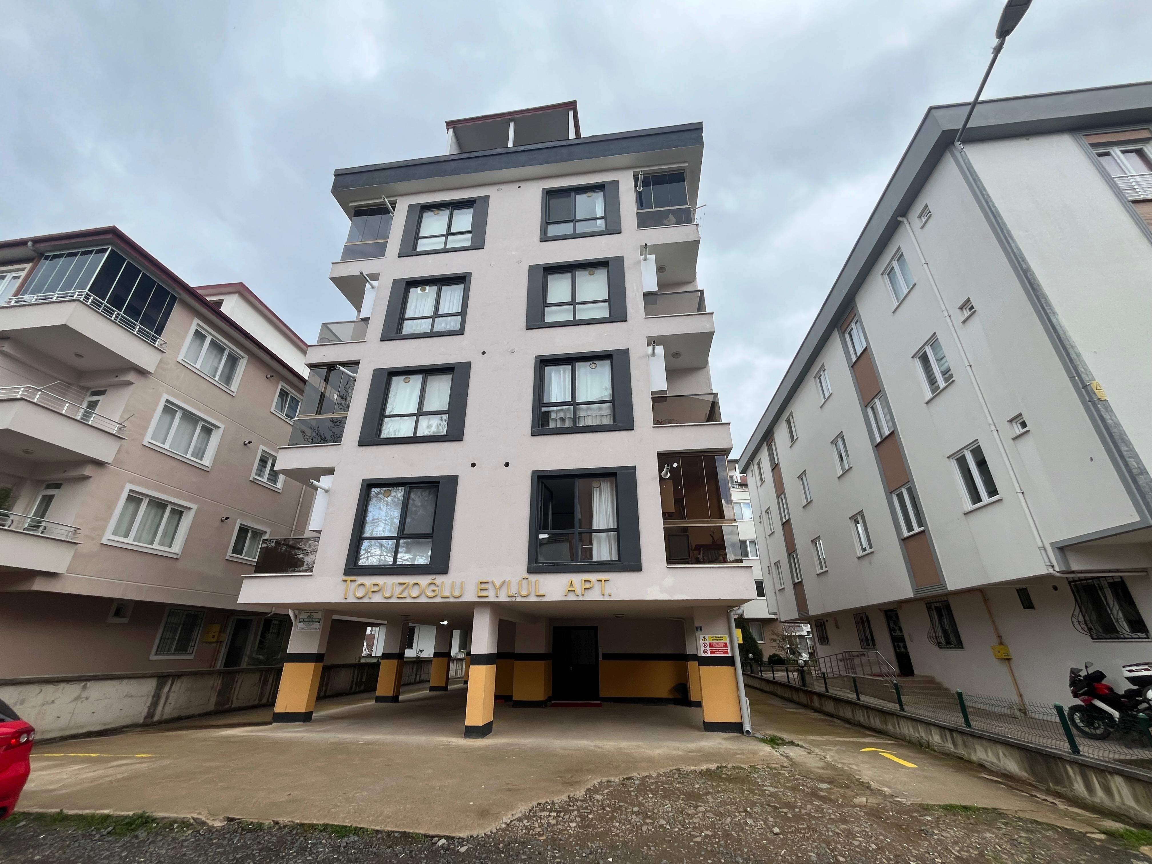 CUMHURİYET MAH. SAHİLE ÇOK YAKIN EŞYALI TOPUZOĞLU EYLÜL APARTMANI