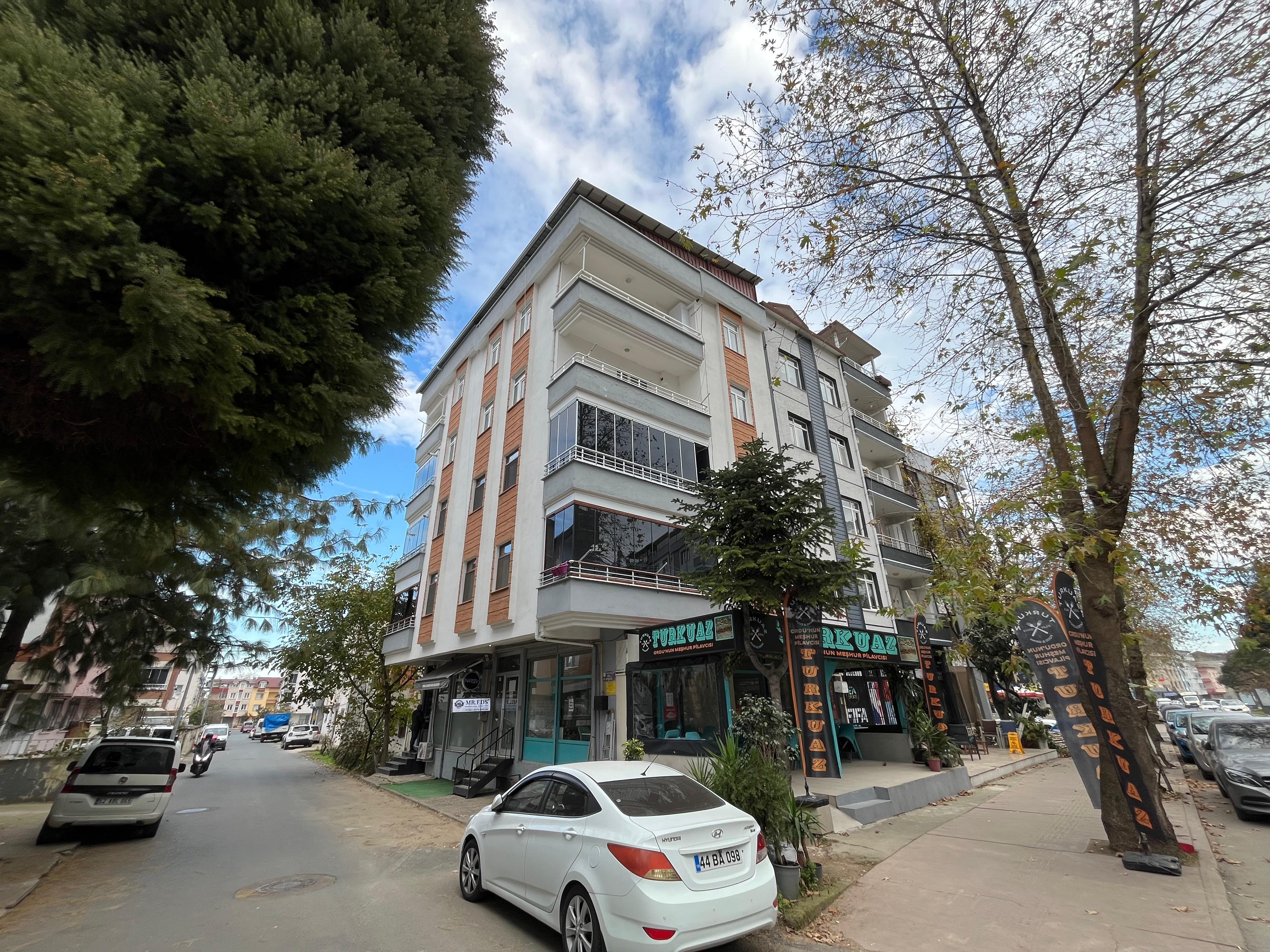 AKYAZI MAHALLESİ AHMET CEMAL MAĞDEN BULVARI ÜZERİ 3+1 KİRALIK DAİRE