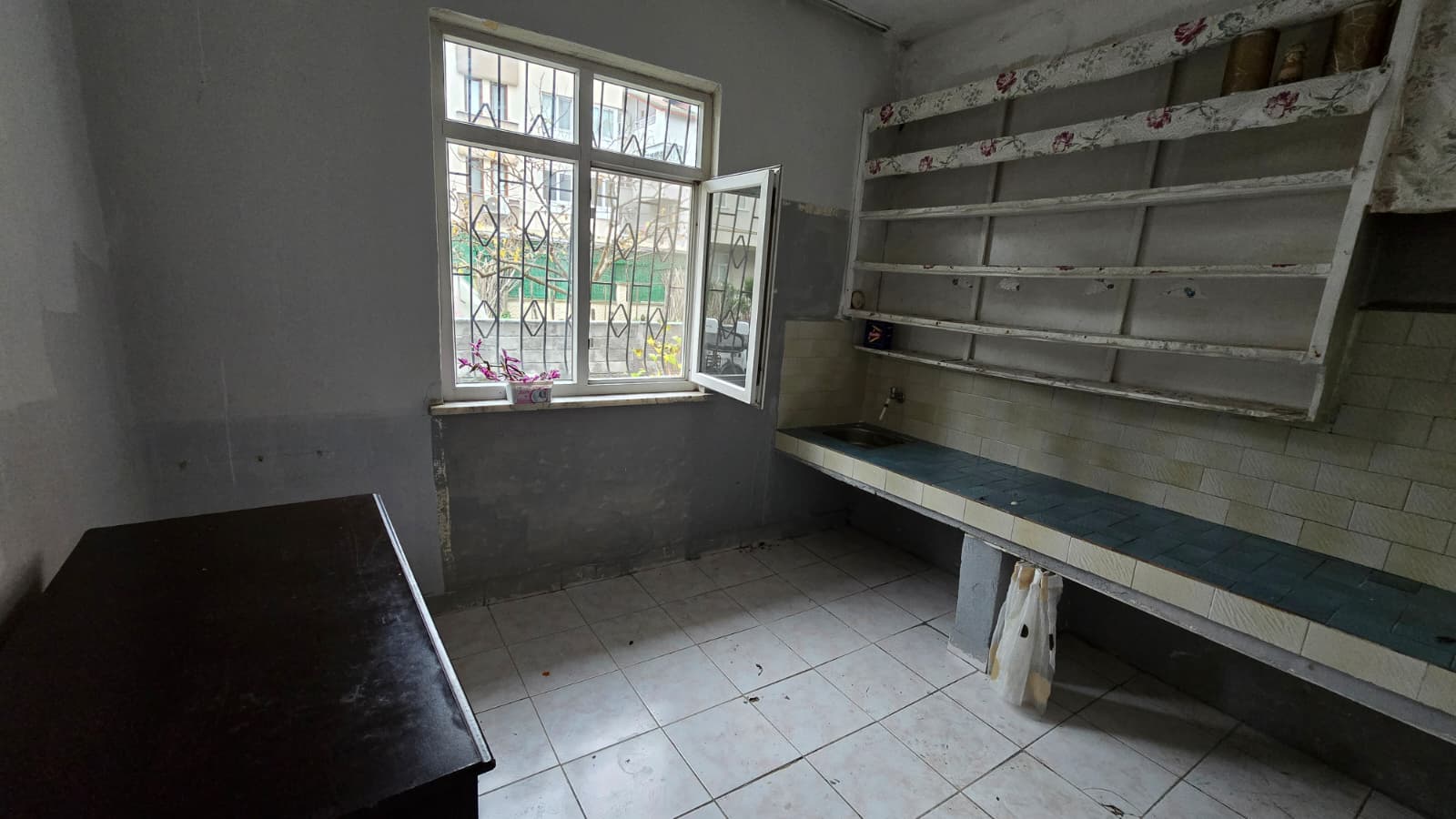 AKYAZI SOBALI KİRALIK