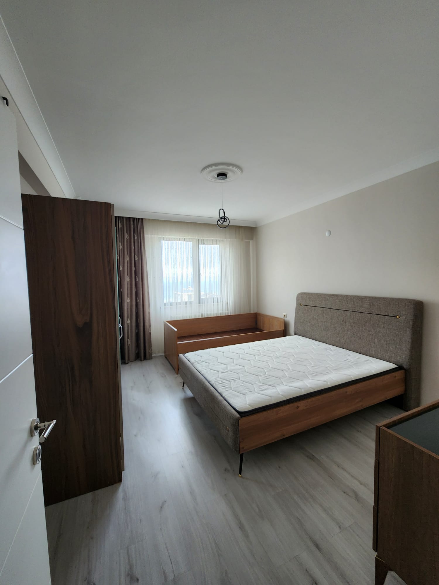 1461 REZİDANS 1+1 EŞYALI KİRALIK DAİRE