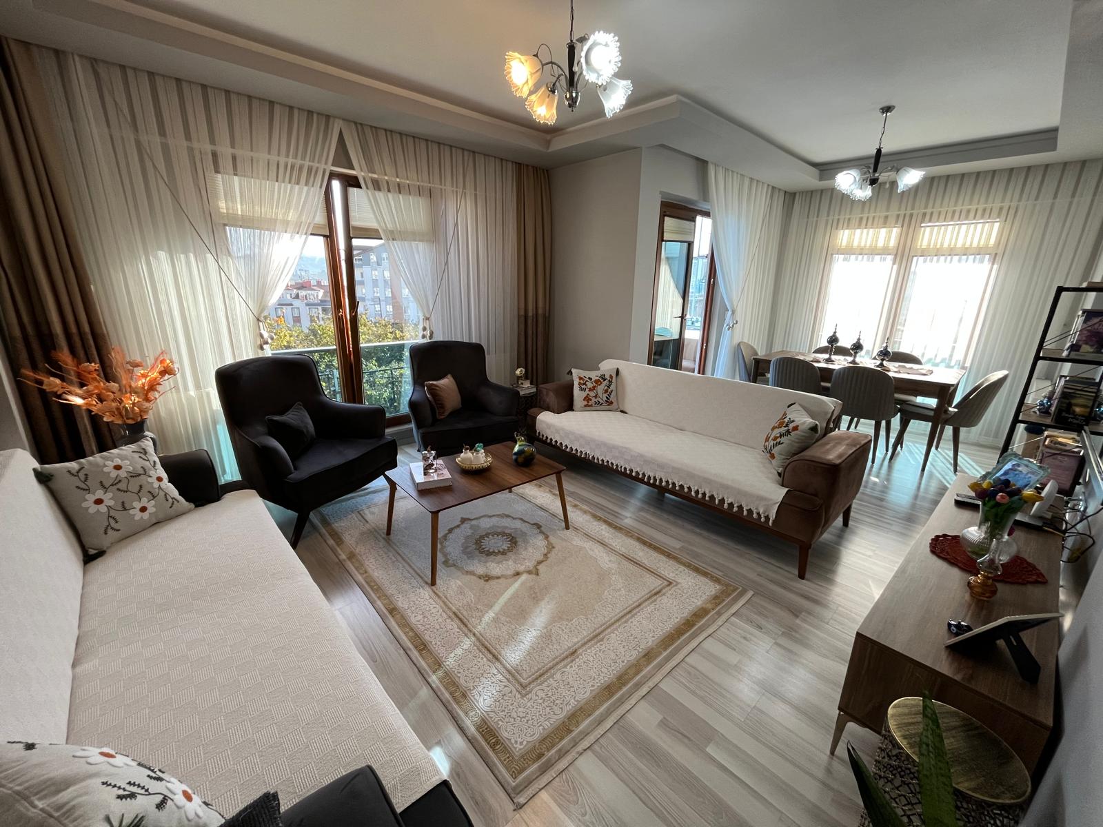 MABEL GAYRİMENKUL-ŞAHİNCİLİ M.-ÇAĞLAYAN SİTESİNDE HAVUZLU 3+1