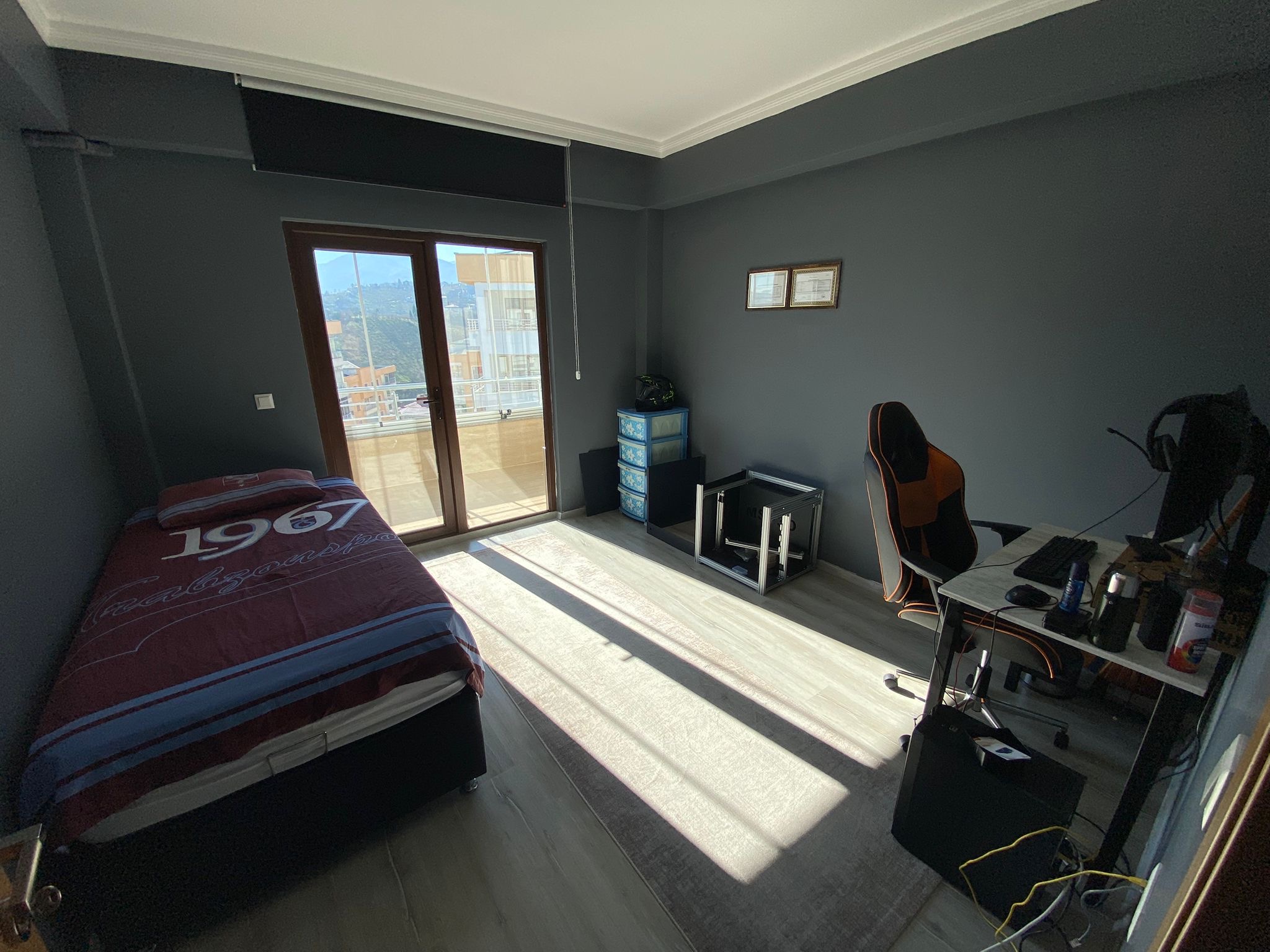 Kaşüstü Mah. satılık  3+1 eşyalı daire