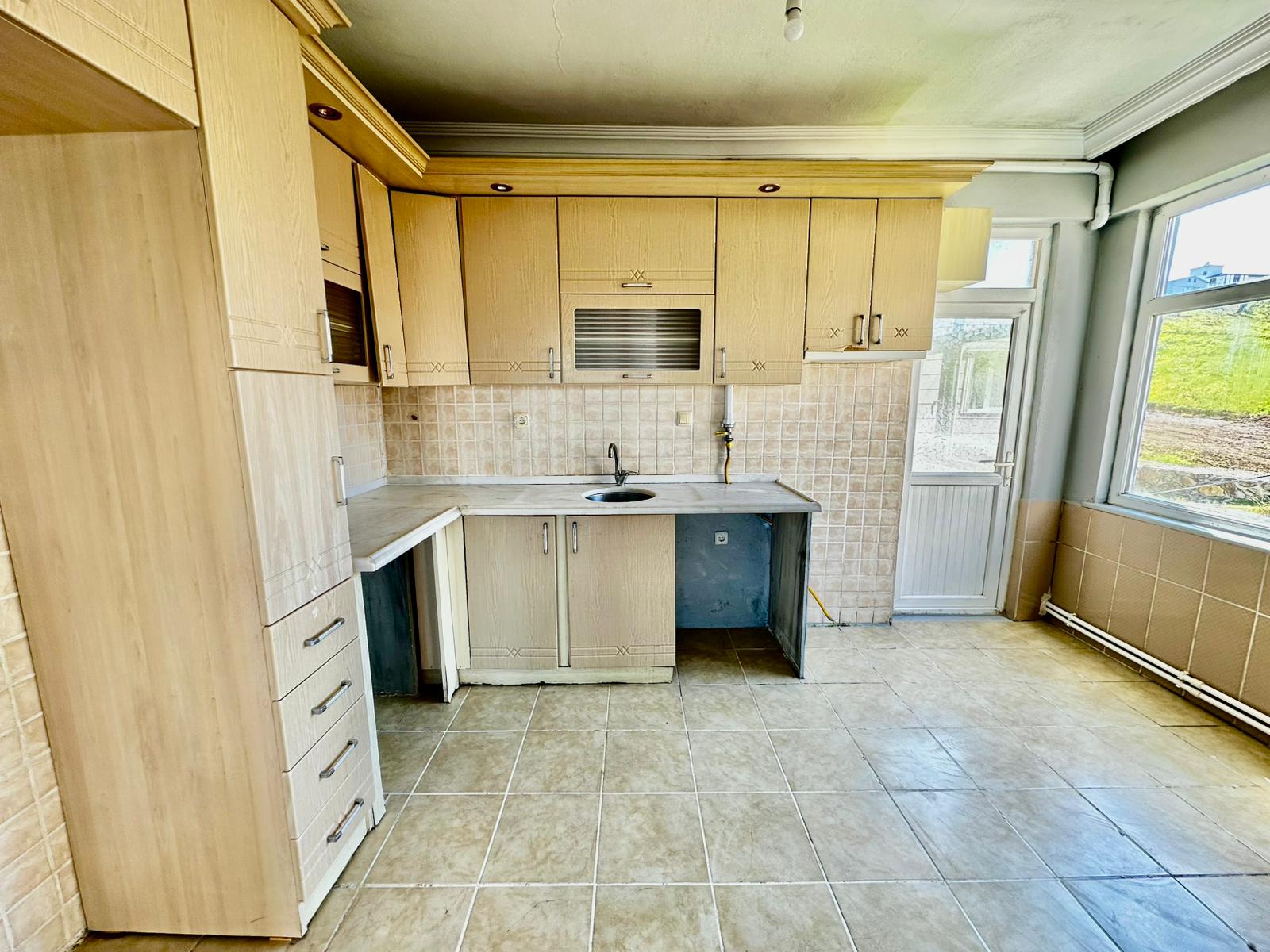 MABEL'DEN FEVZİ ÇAKMAK MAH. DENİZ MANZARALI GENİŞ 2+1