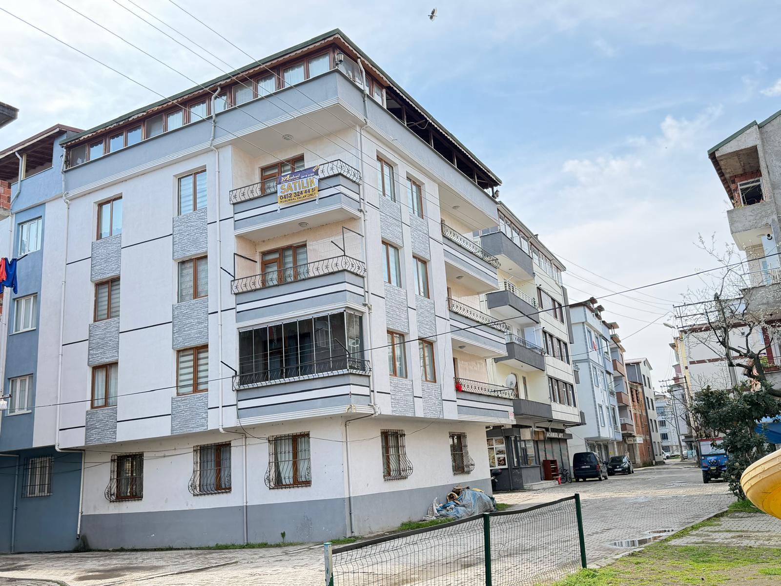 TEK DAİRE FİYATINA EMSALSİZ ÖZEL BAKIMLI TERASLI ÇİFT DAİRE  FIRSATI