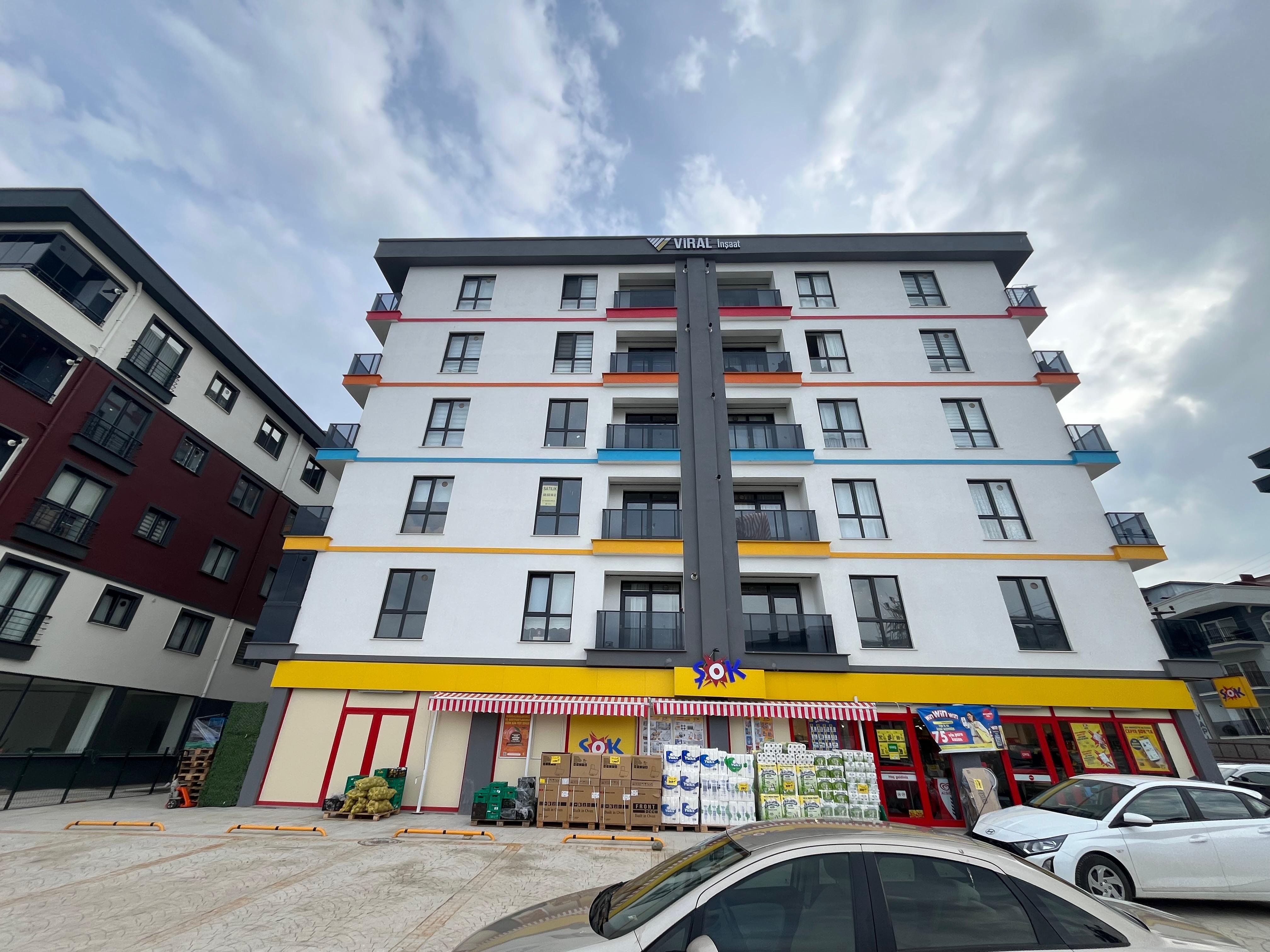 CUMHURİYET MAH. VİRAL İNŞAAT ANA BULVAR ÜZERİ 1+1