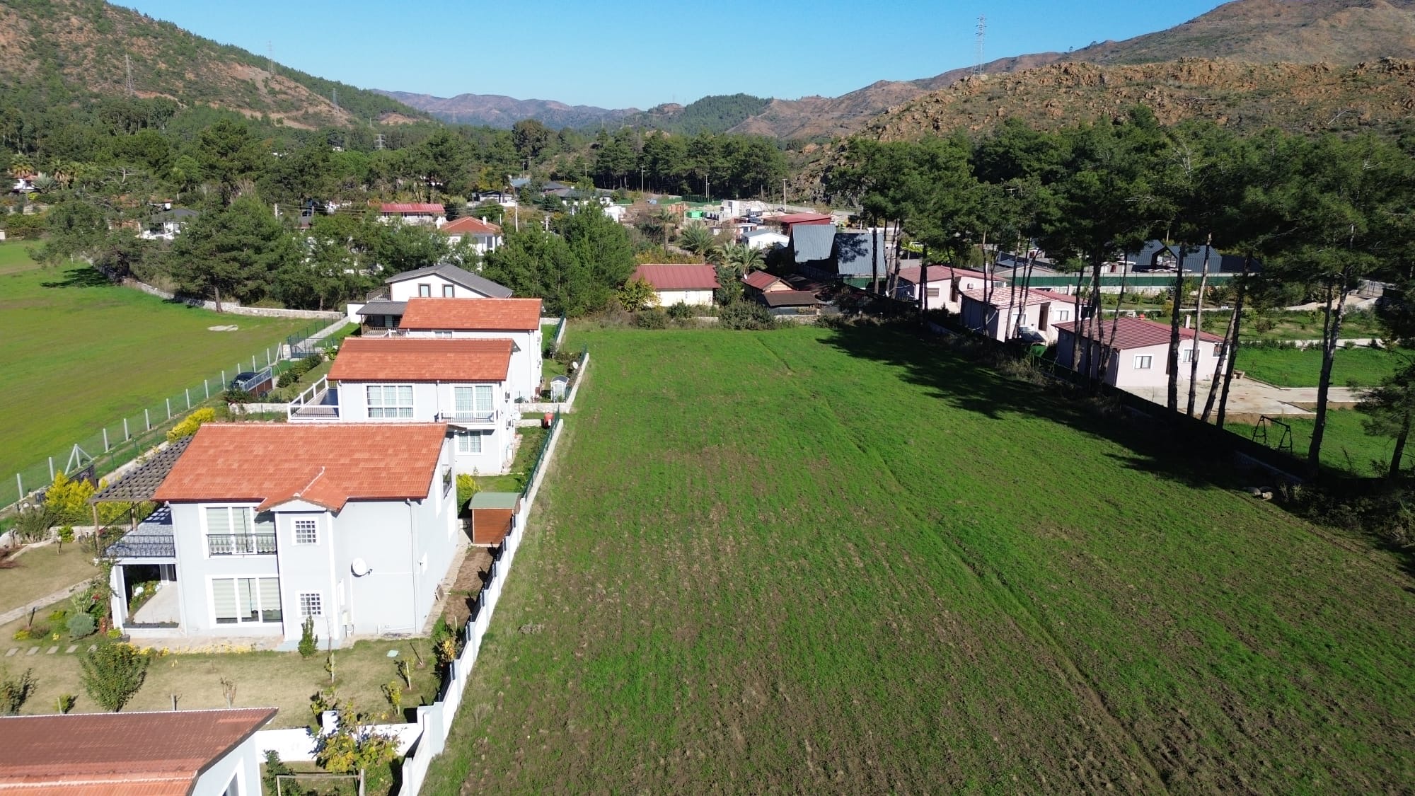 MARMARİS HİSARÖNÜNDE SAHİLE YAKIN 475M2 SATILIK TARLA
