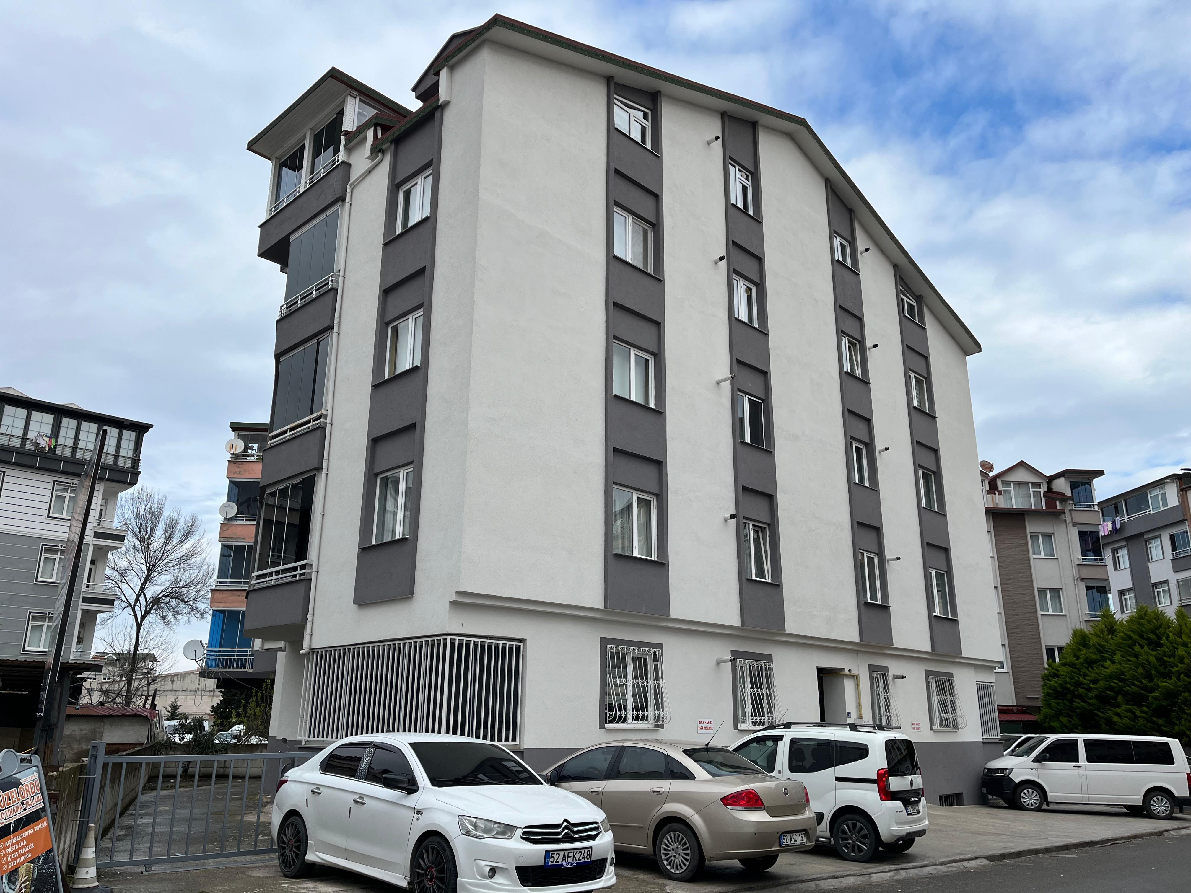 YENİ MAHALLE MEHMET AKİF ERSOY OKULU YANI KİRALIK 3+1