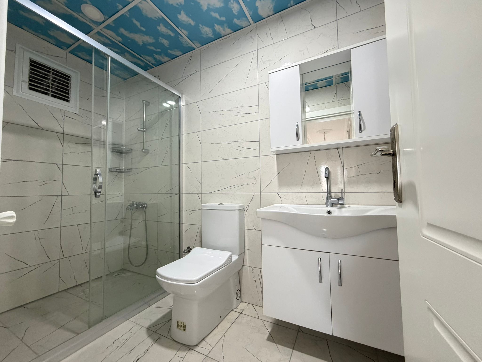 MABEL'DEN ŞİMŞEKLER PETROL KARŞISI ANA YOL GÜZERGAHI LÜX 3+1