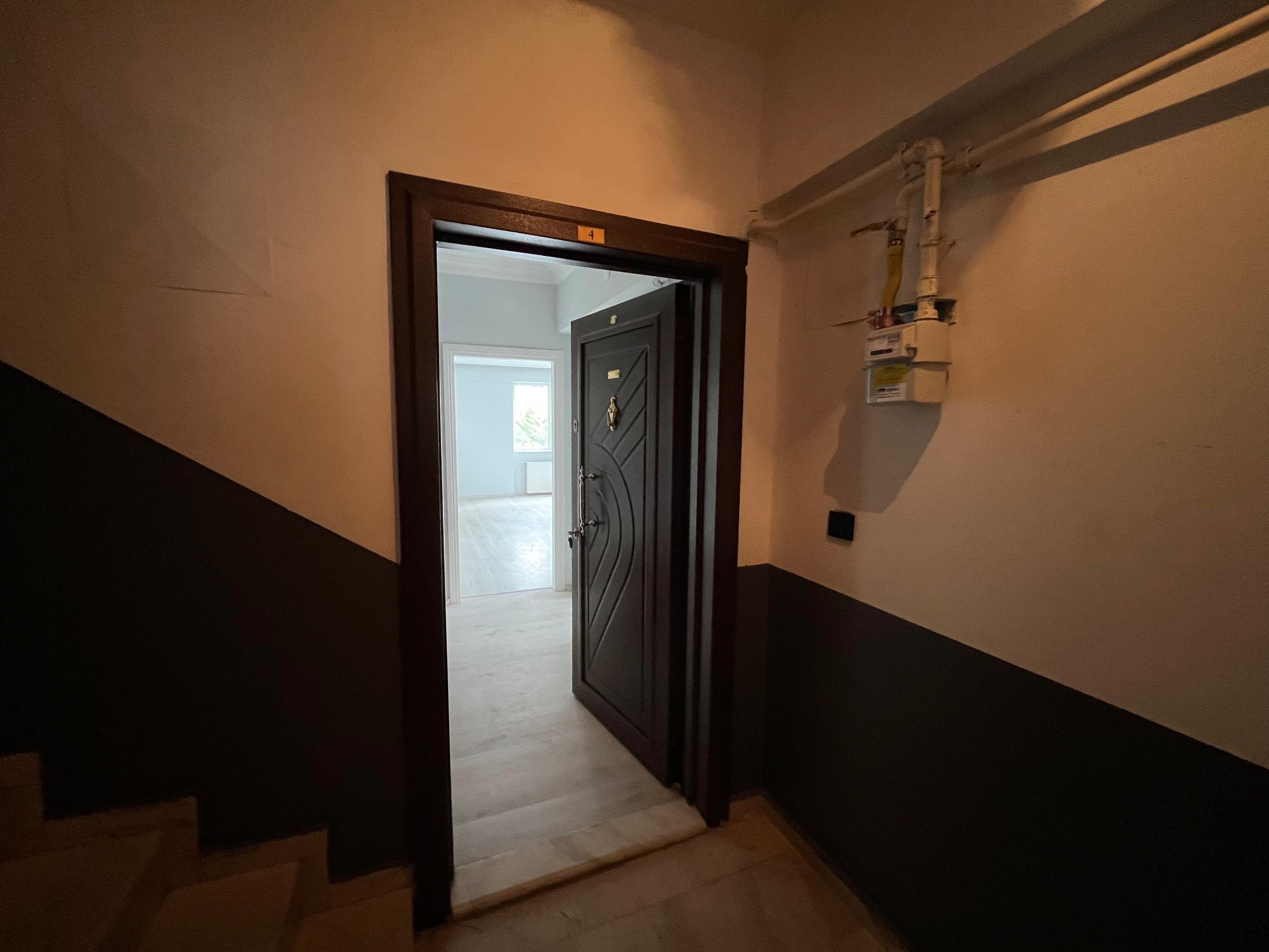 YENİ MAHALLE MEHMET AKİF ERSOY OKULU YANI KİRALIK 3+1