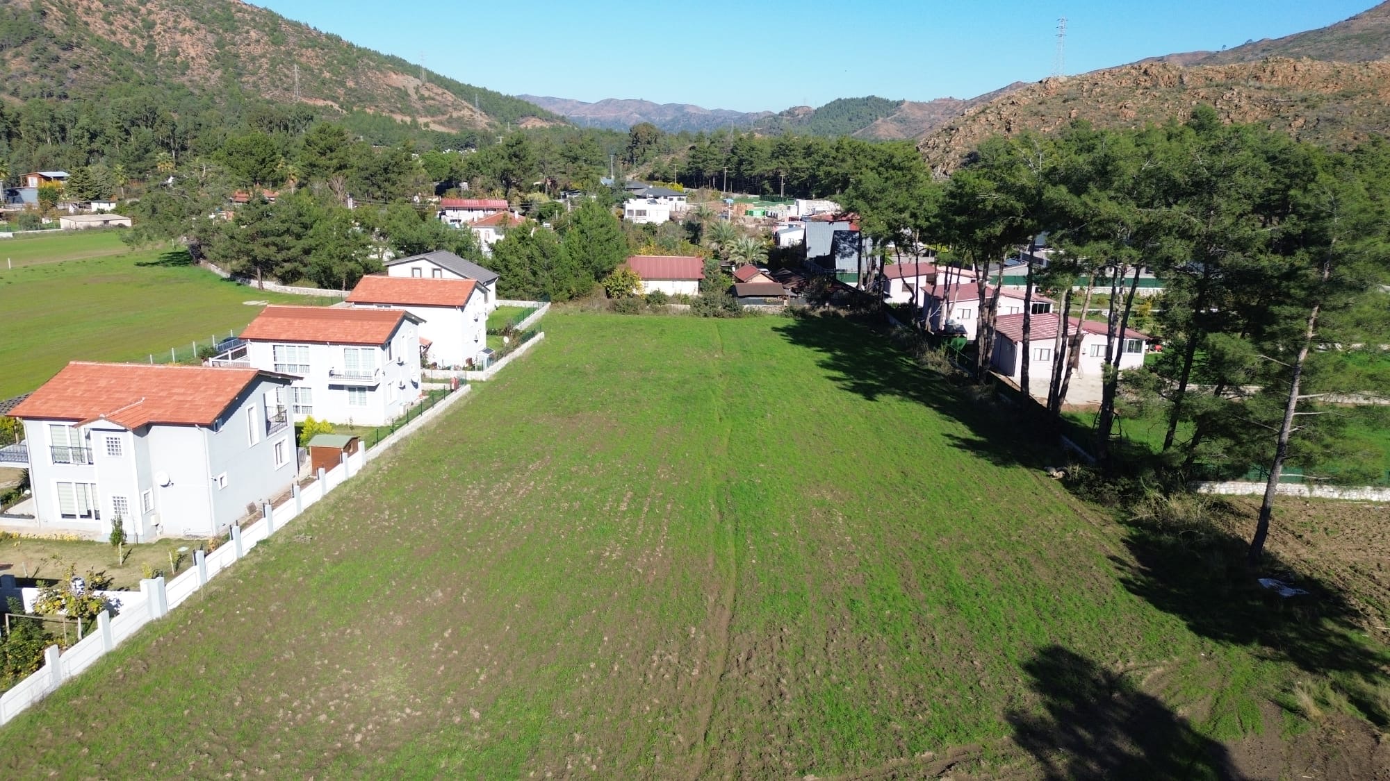 MARMARİS HİSARÖNÜNDE SAHİLE YAKIN 475M2 SATILIK TARLA