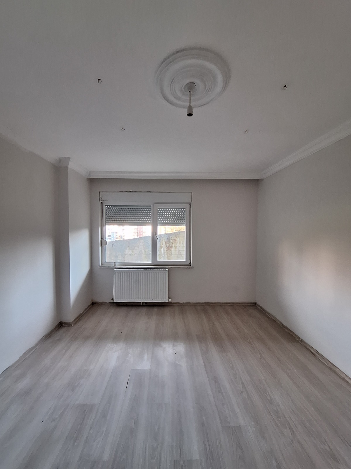 MABEL'DEN GEDİKKAYA MH. FLORYA EVLERİ SATILIK DAİRE