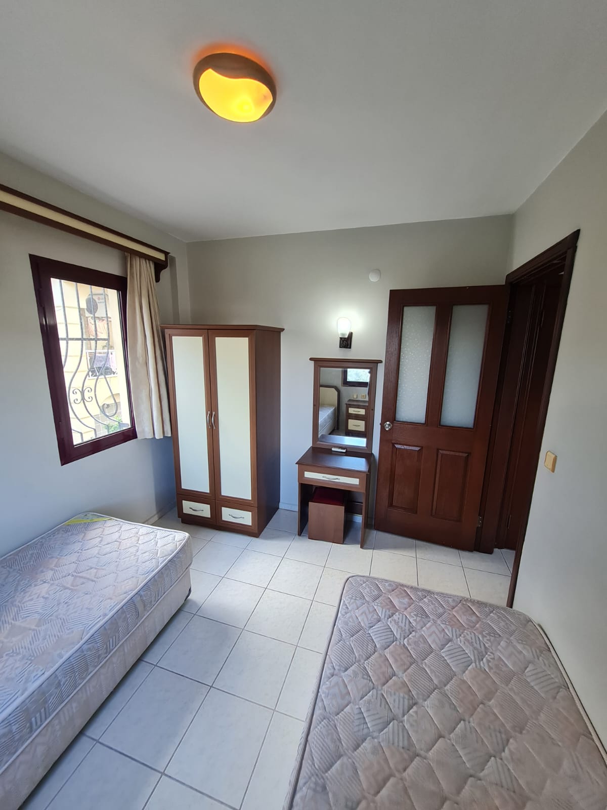 Marmaris İçmeler'de eşyalı bayana kiralık 1+1 daire