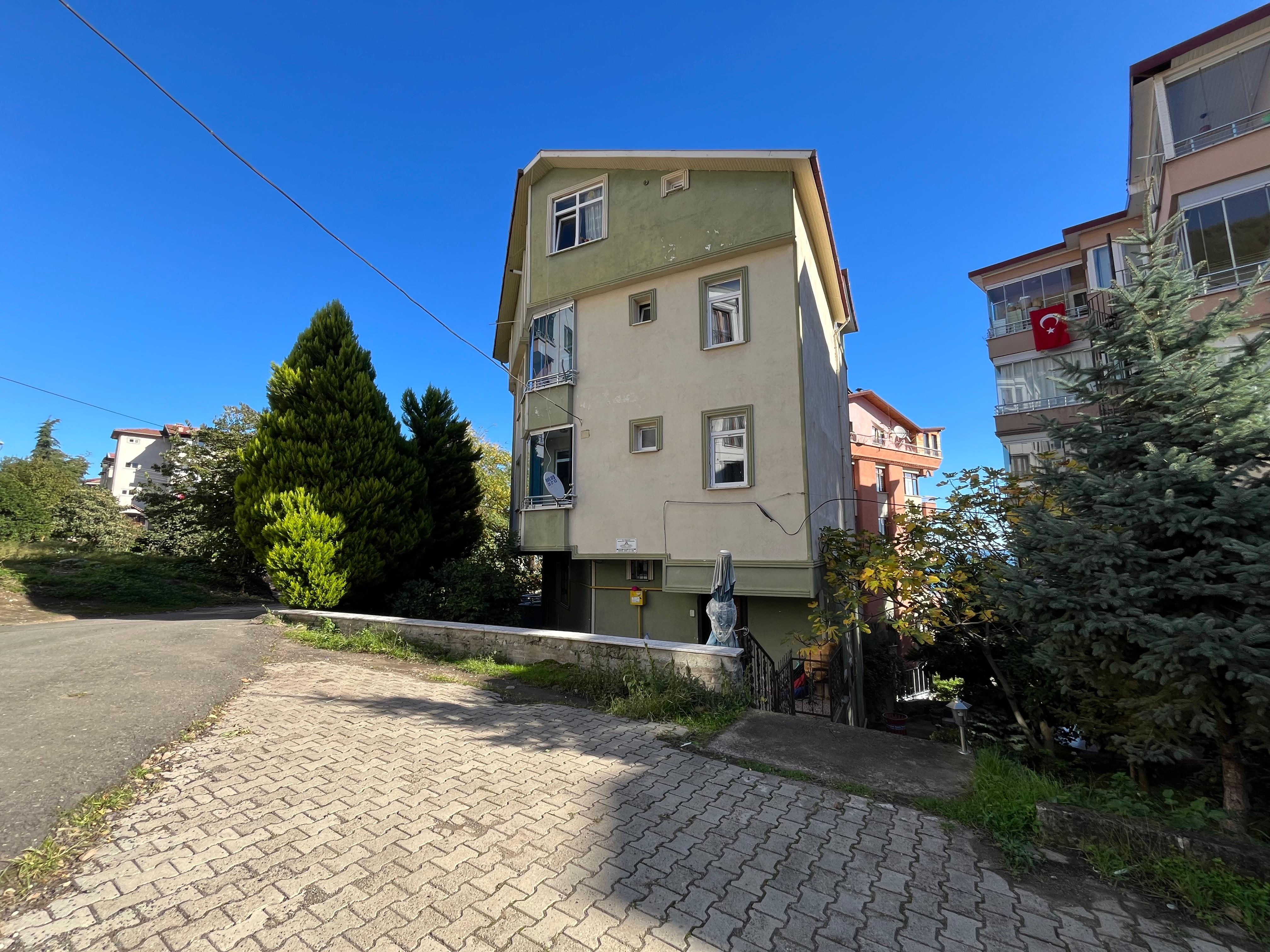 GÜZELYALI MAH. BAHÇE KATI KİRALIK DAİRE