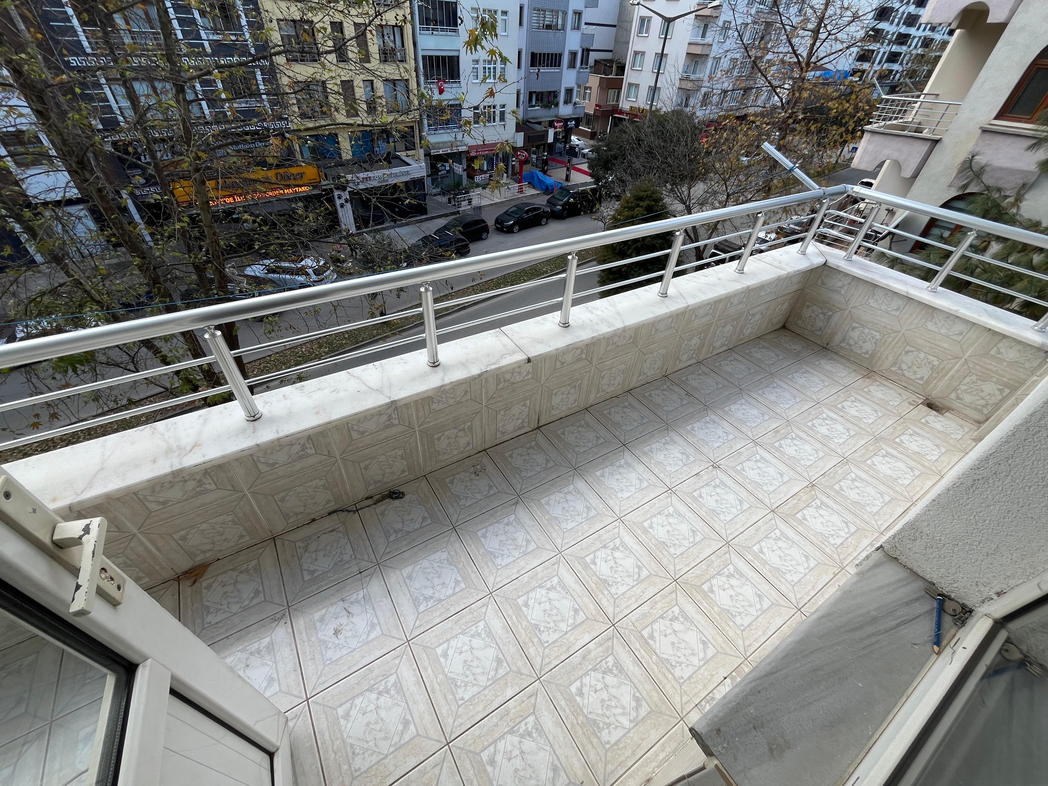 AKYAZI MAHALLESİ AHMET CEMAL MAĞDEN BULVARI ÜZERİ 3+1 KİRALIK DAİRE