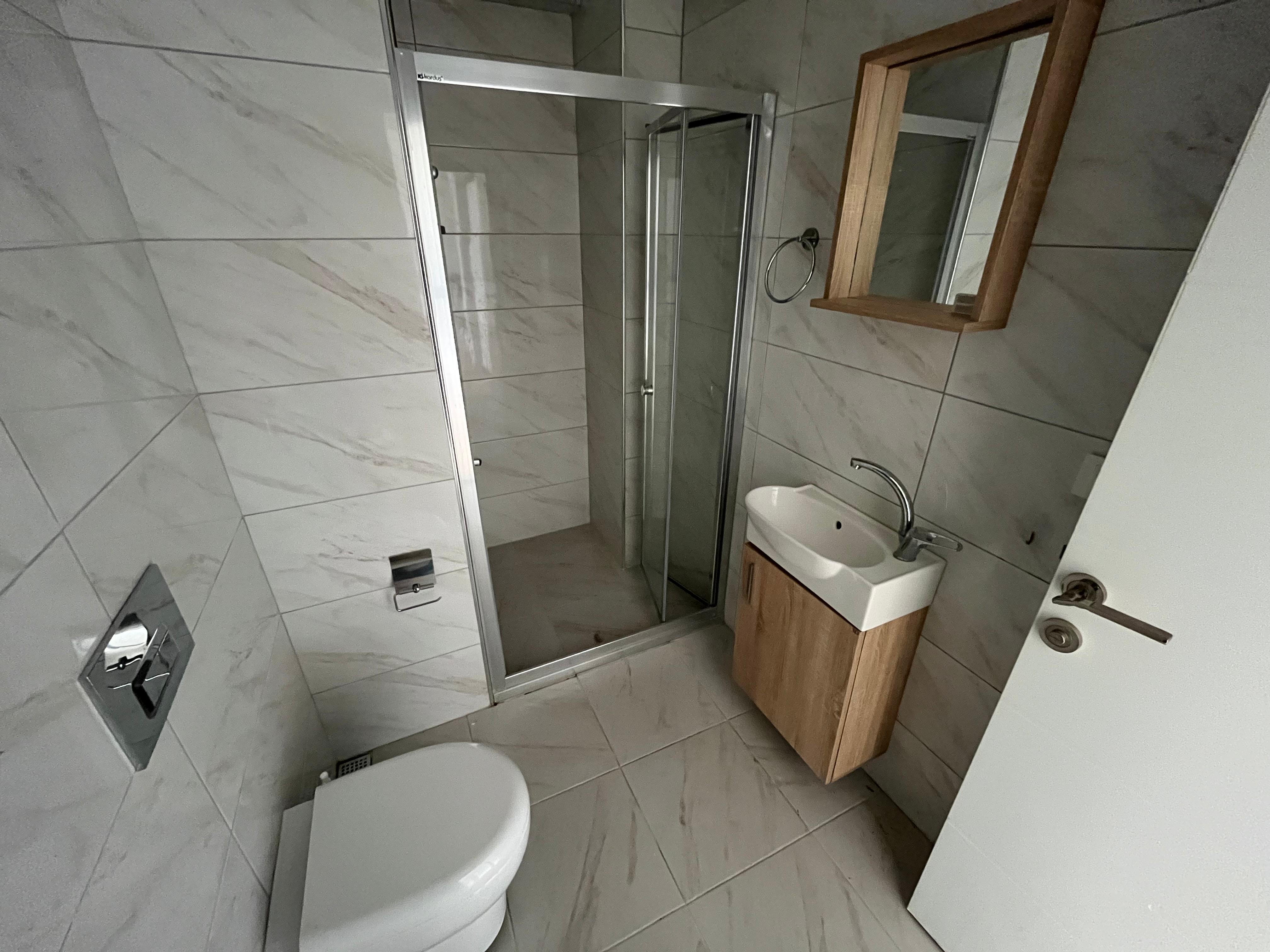 CUMHURİYET MAHALLESİ E-BEBEK KARŞISI SATILIK 1+1 DAİRE