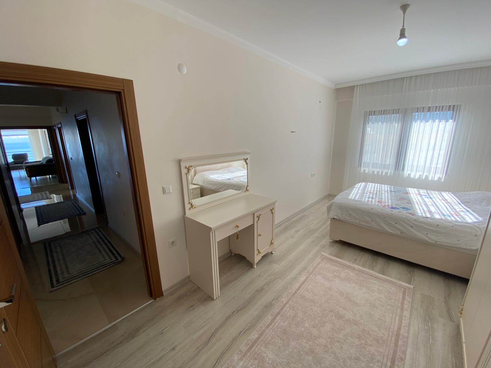 Kaşüstü Mah. satılık  3+1 eşyalı daire