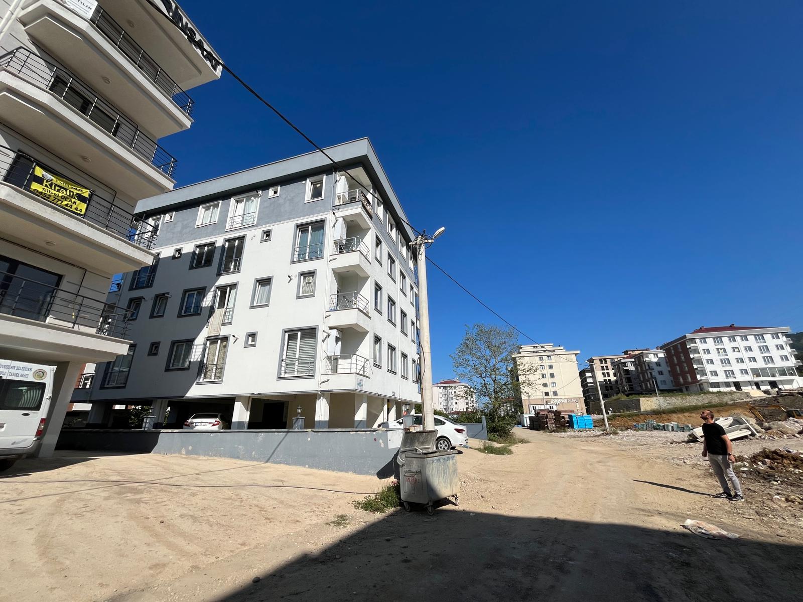 CUMHURİYET MAH. KERVAN APT. DUBLEKS 2+1