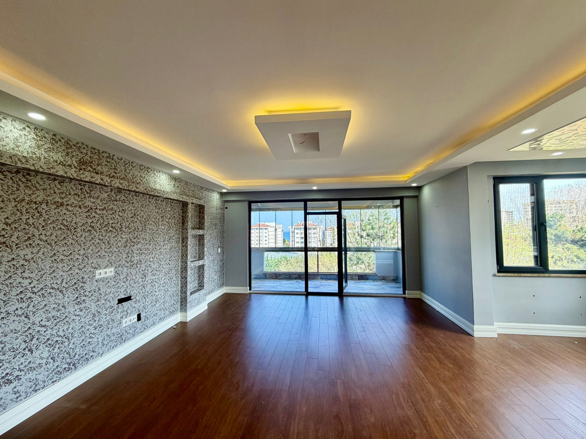 4 MİLYON KREDİYE UYGUN BÖLGNİN EN LÜX KONUT SİTESİ KÖŞE BAŞI 3+1